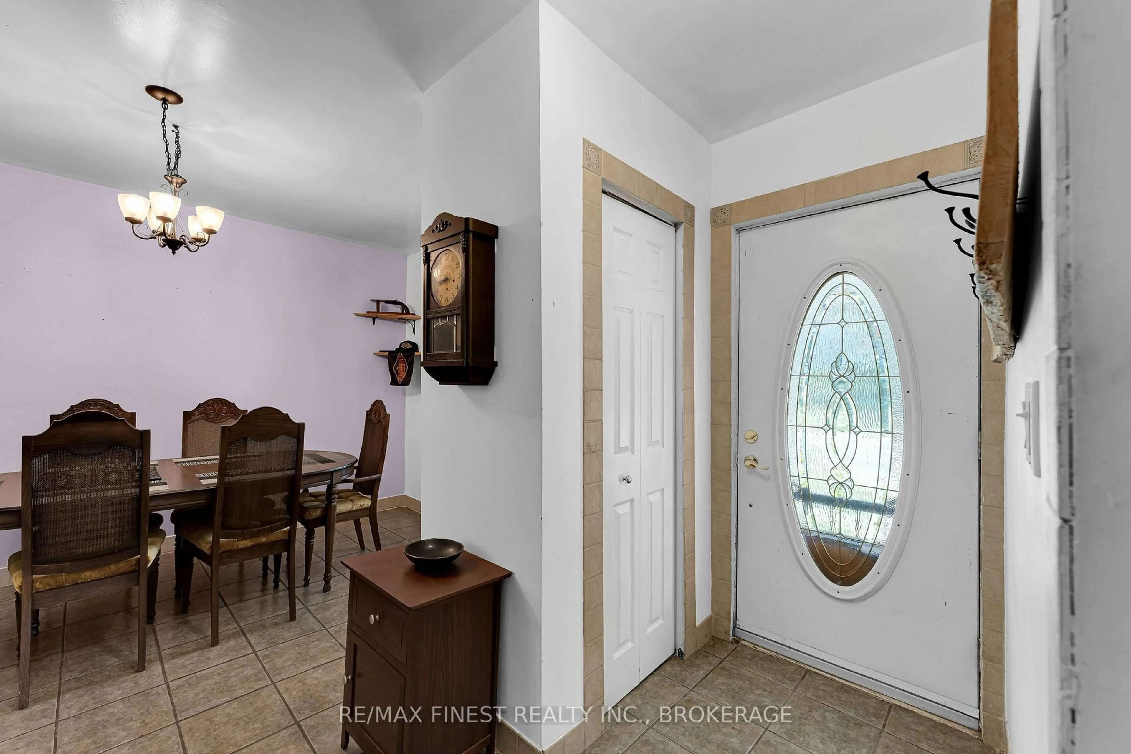 Indoor entryway for 4520 County Road 4 Rd, Stone Mills Ontario K0K 1N0