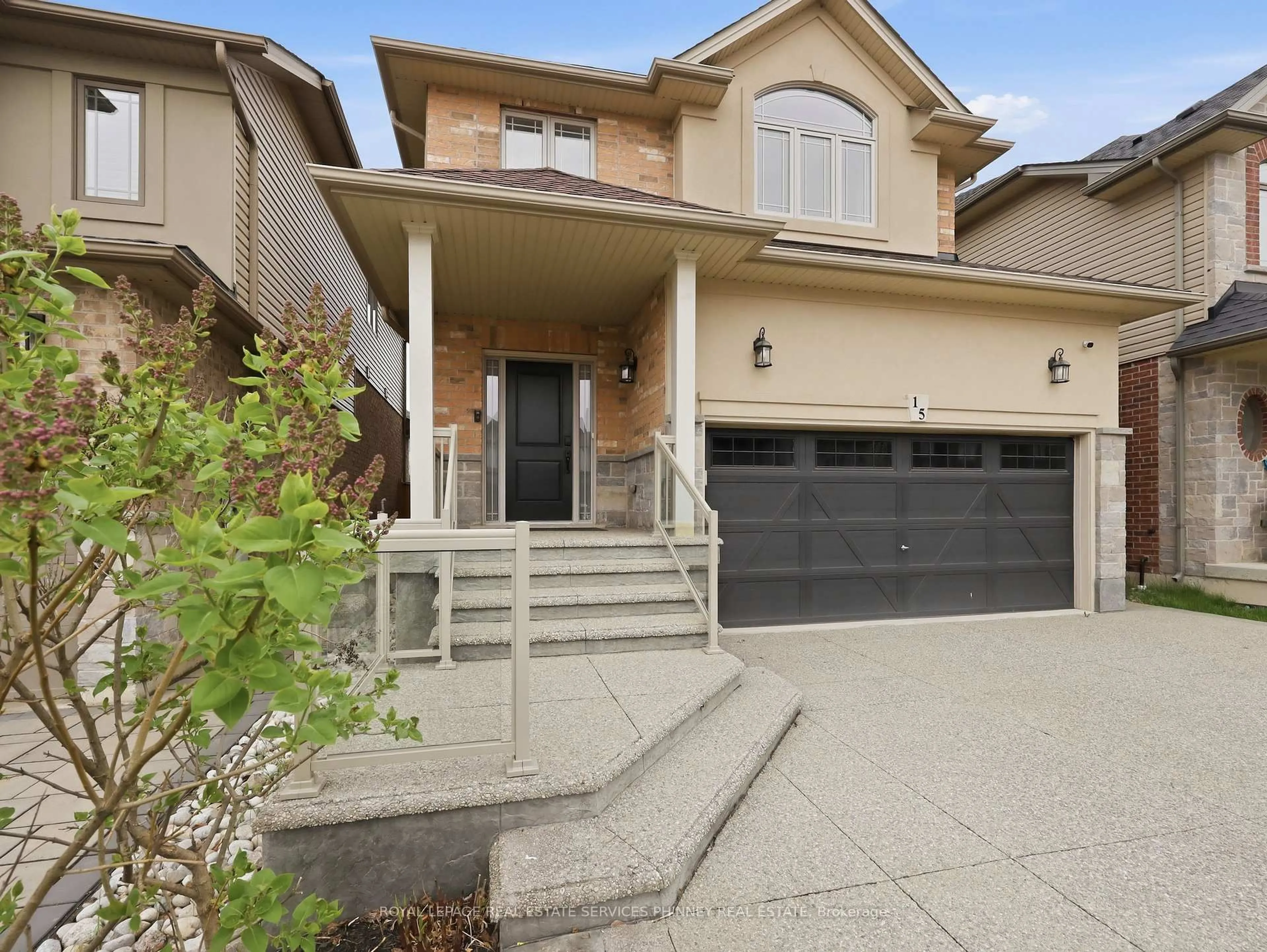 Unknown for 15 Cutts Cres, Hamilton Ontario L0R 1C0