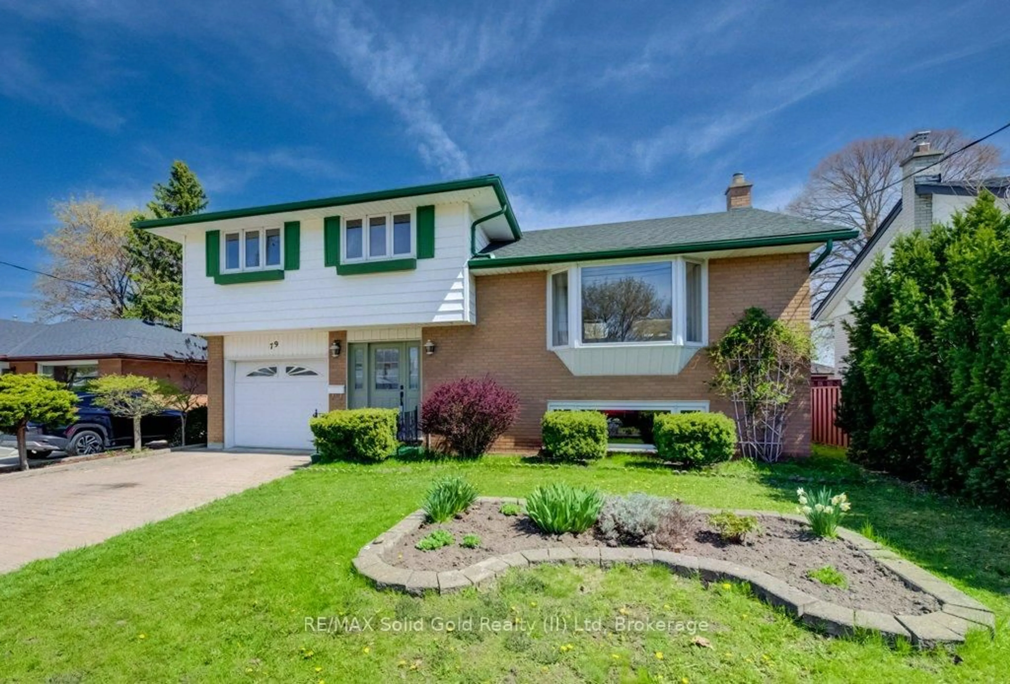 Home with brick exterior material, street for 79 Woodhaven Rd, Kitchener Ontario N2C 1T9