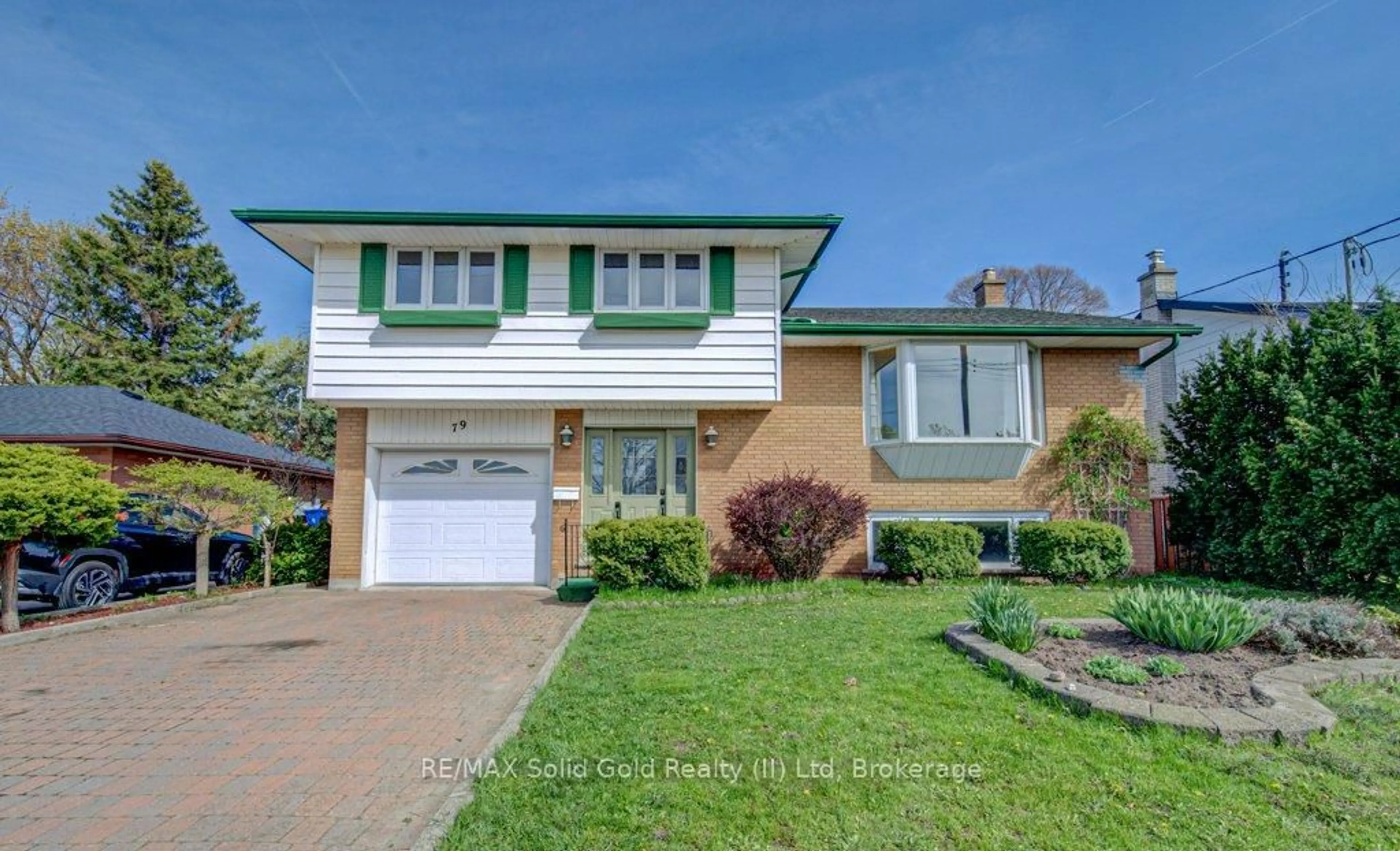 Home with brick exterior material, street for 79 Woodhaven Rd, Kitchener Ontario N2C 1T9