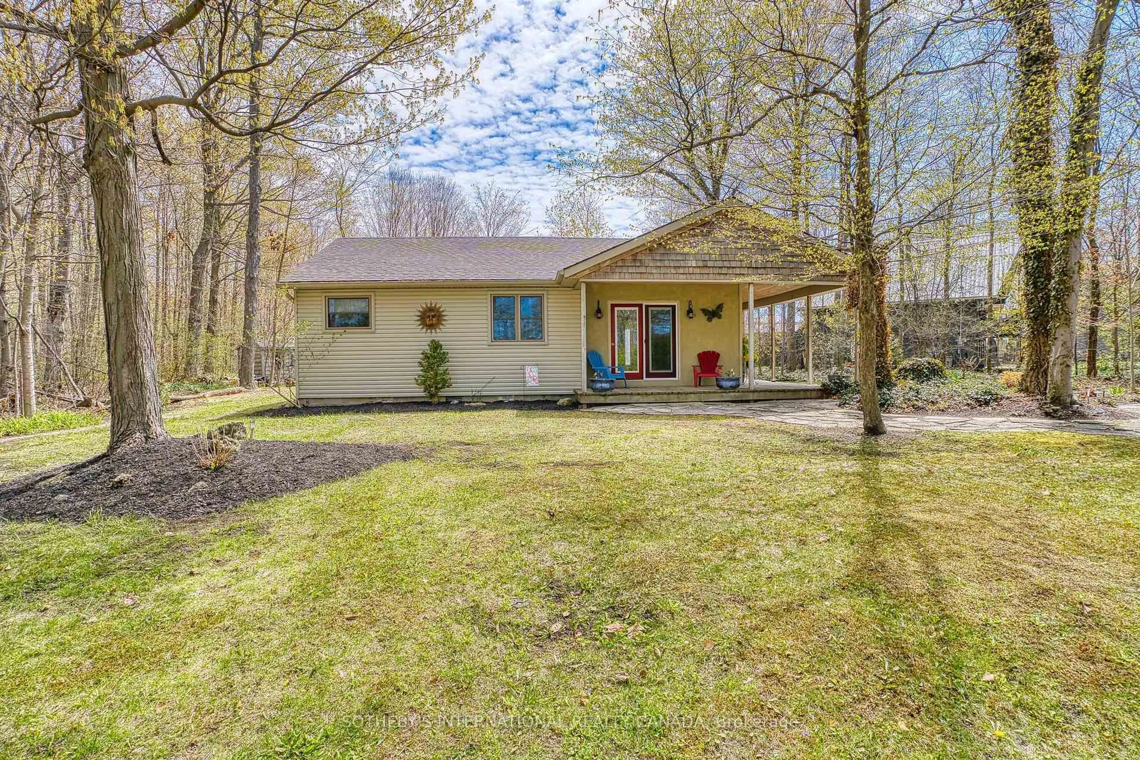 Patio, unknown for 74470 Woodland Dr, Bluewater Ontario N0M 1G0