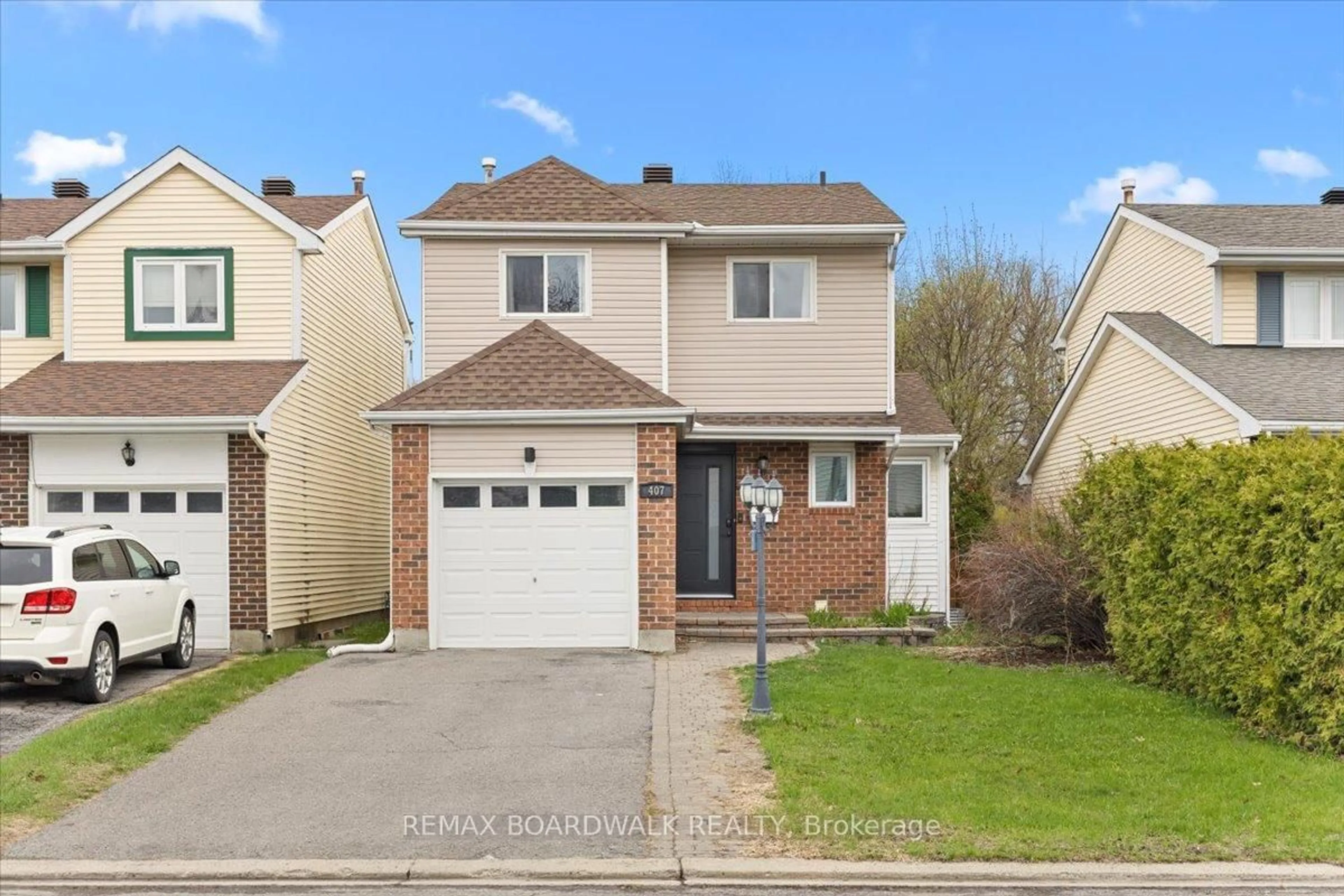 Unknown for 407 Sanderling Crt, Orleans Ontario K1E 2V5