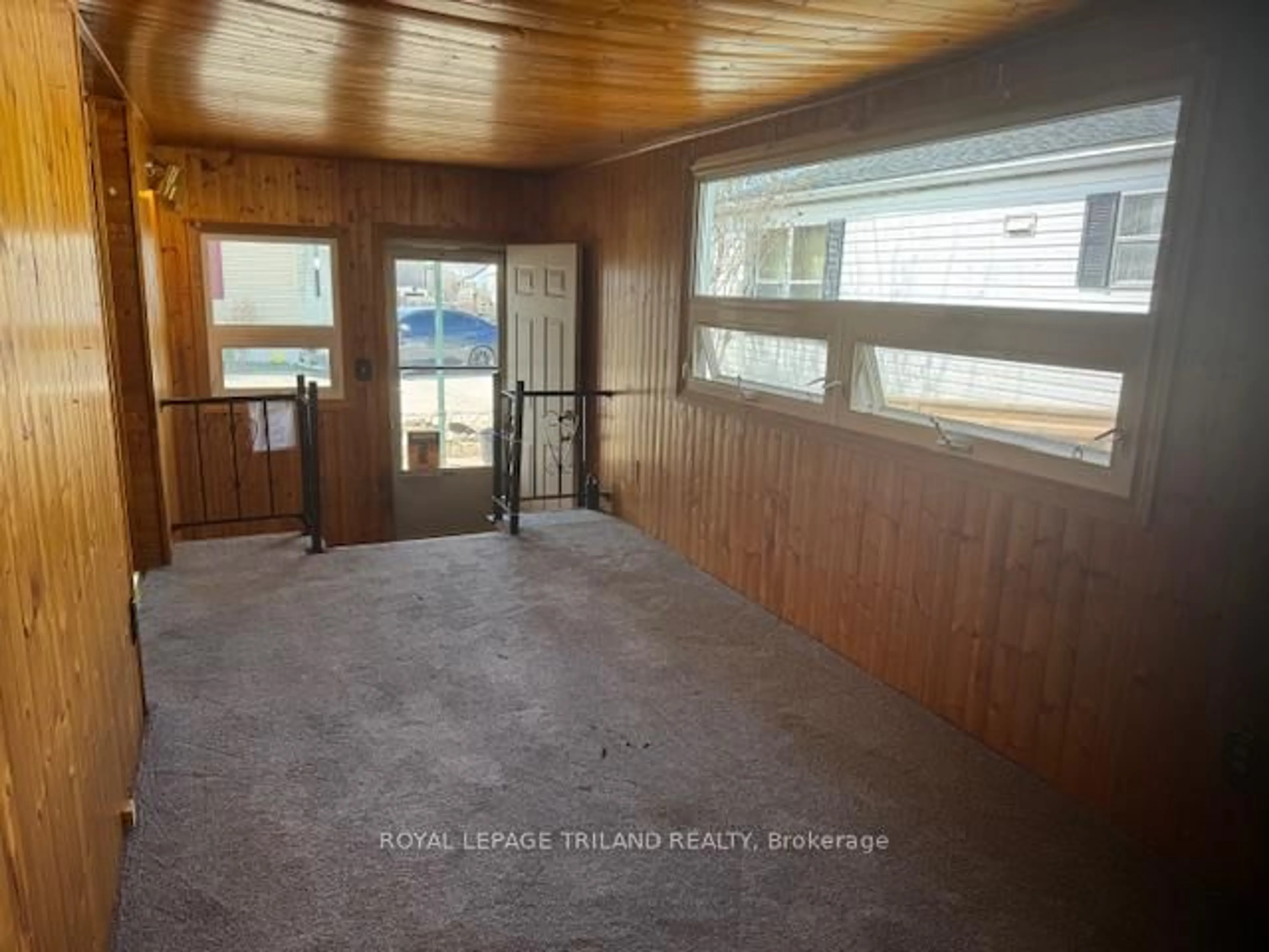 A pic of a room for 198 Springbank Dr #66, London South Ontario N6J 1G1