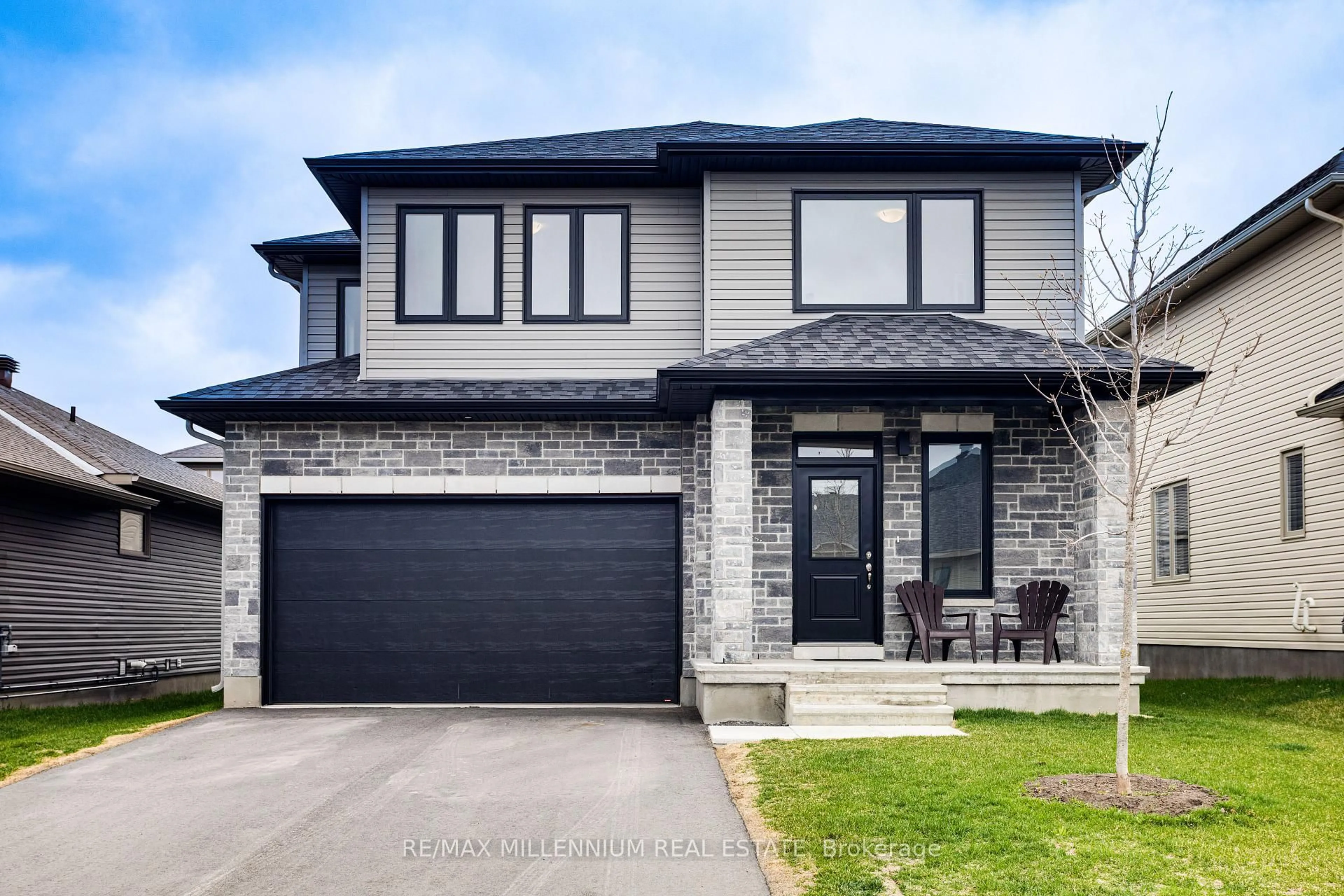 Home with brick exterior material, street for 264 O'Donovan Dr, Carleton Place Ontario K7C 0X4