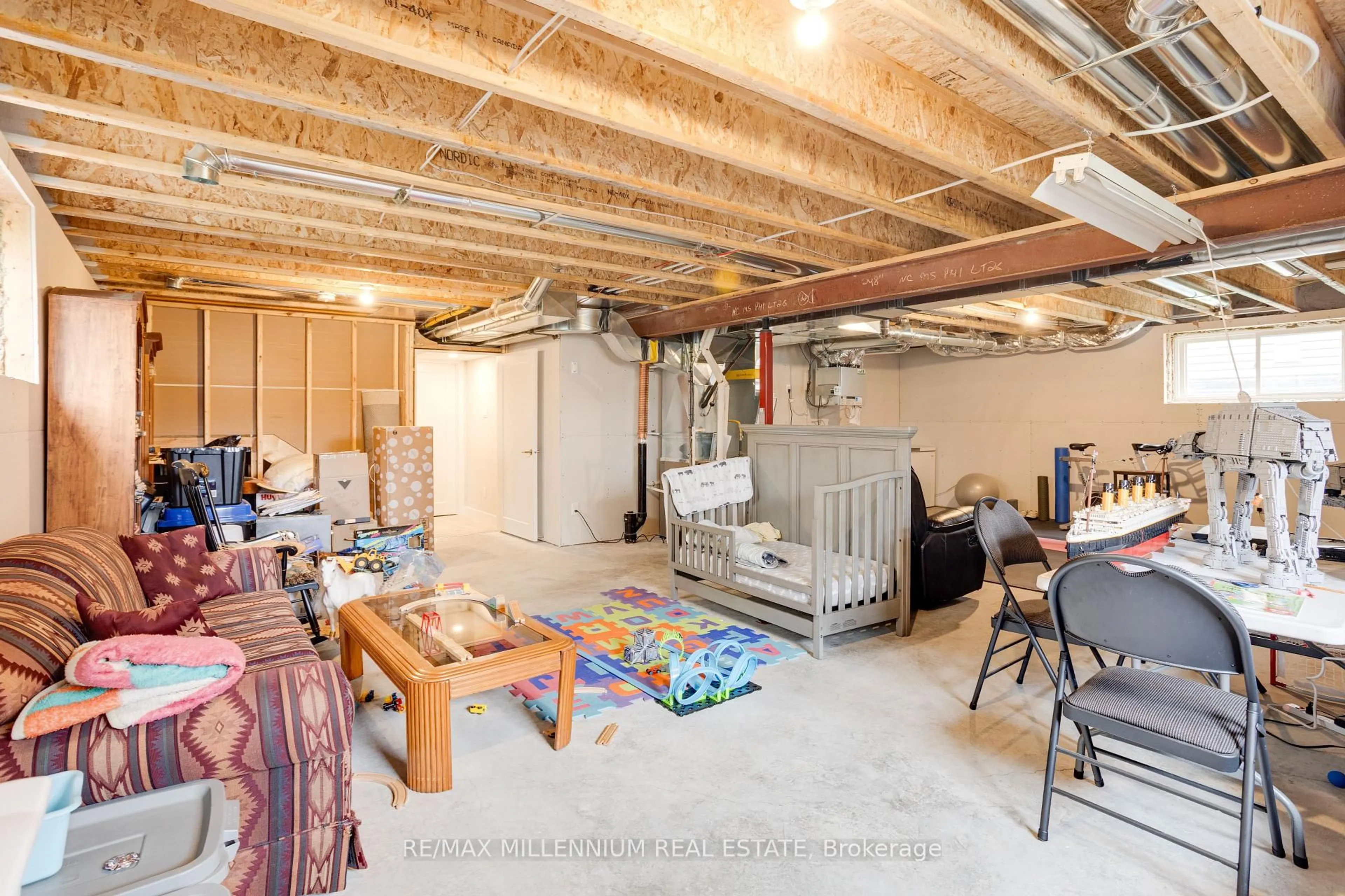 Indoor garage for 264 O'Donovan Dr, Carleton Place Ontario K7C 0X4