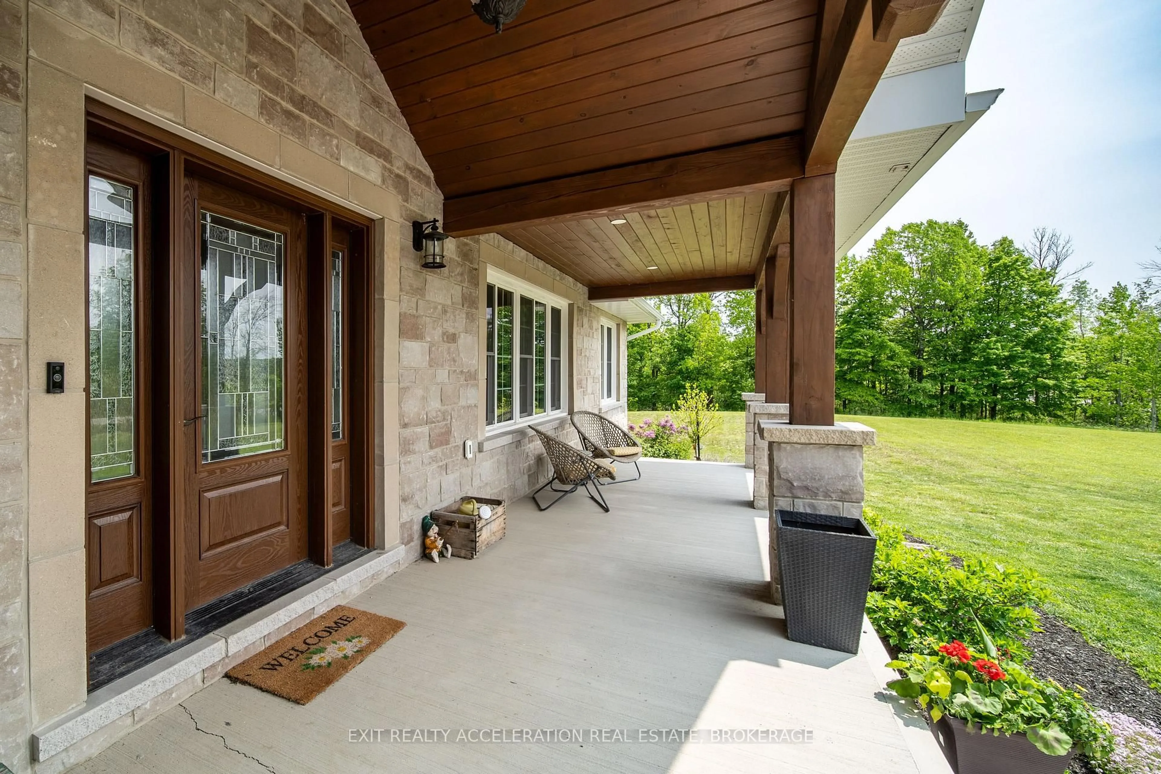 Indoor entryway for 5123 County Road 4, Kaladar Ontario K0K 1Z0