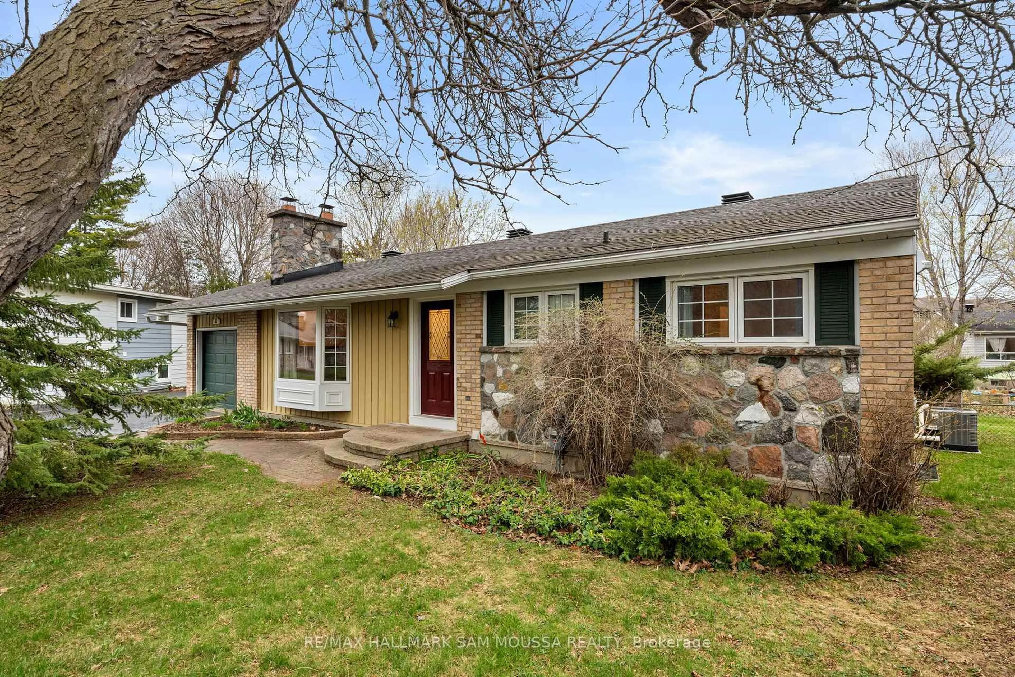 Home with brick exterior material, street for 11 Springdale Cres, Ottawa Ontario K2H 5T7