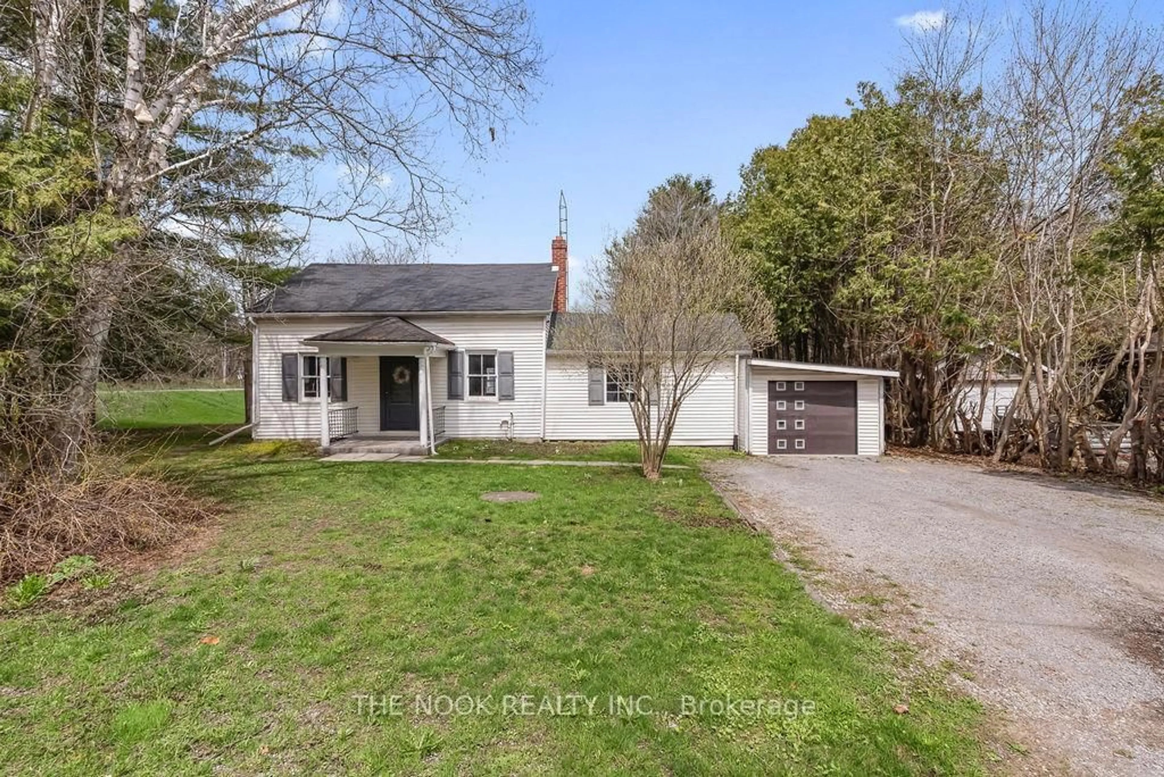 A pic from outside/outdoor area/front of a property/back of a property/a pic from drone, street for 4654 Fourth Line, Port Hope Ontario L1A 3V7