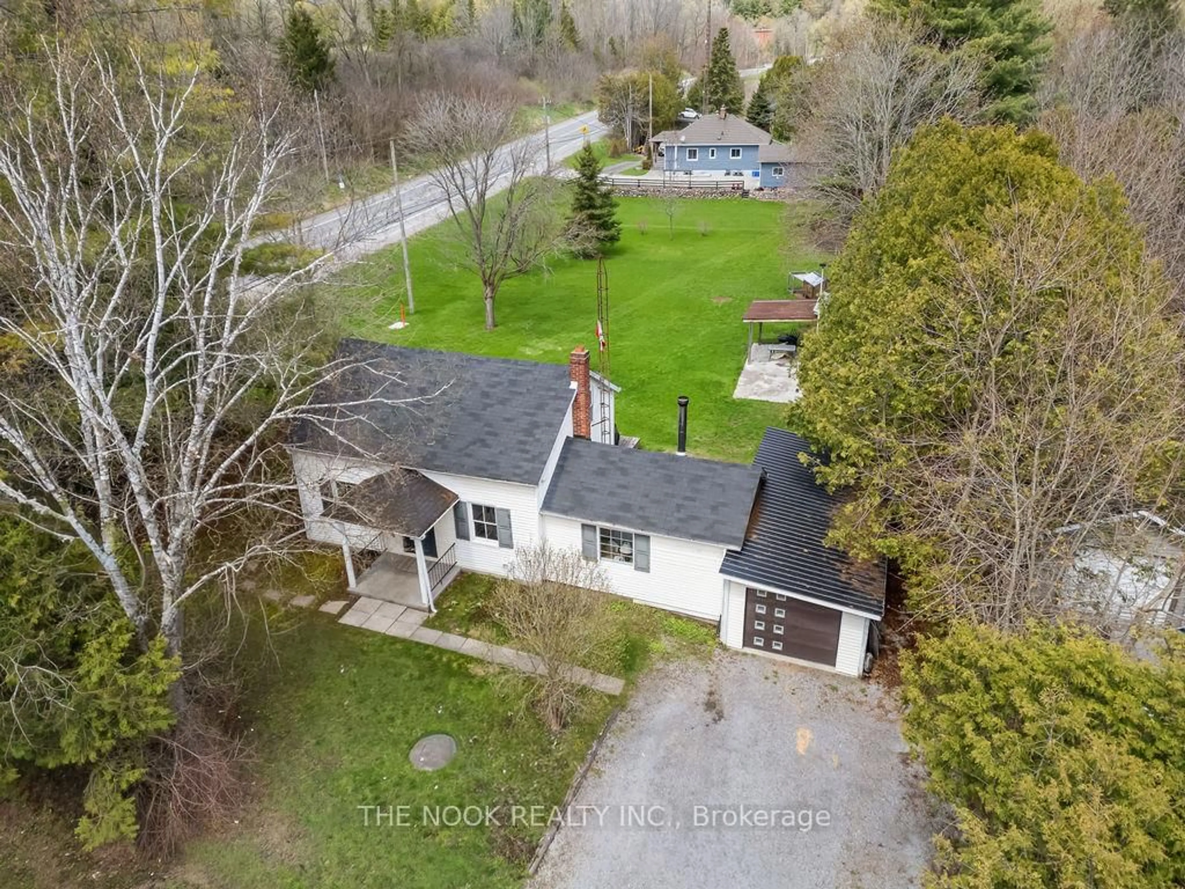 A pic from outside/outdoor area/front of a property/back of a property/a pic from drone, unknown for 4654 Fourth Line, Port Hope Ontario L1A 3V7
