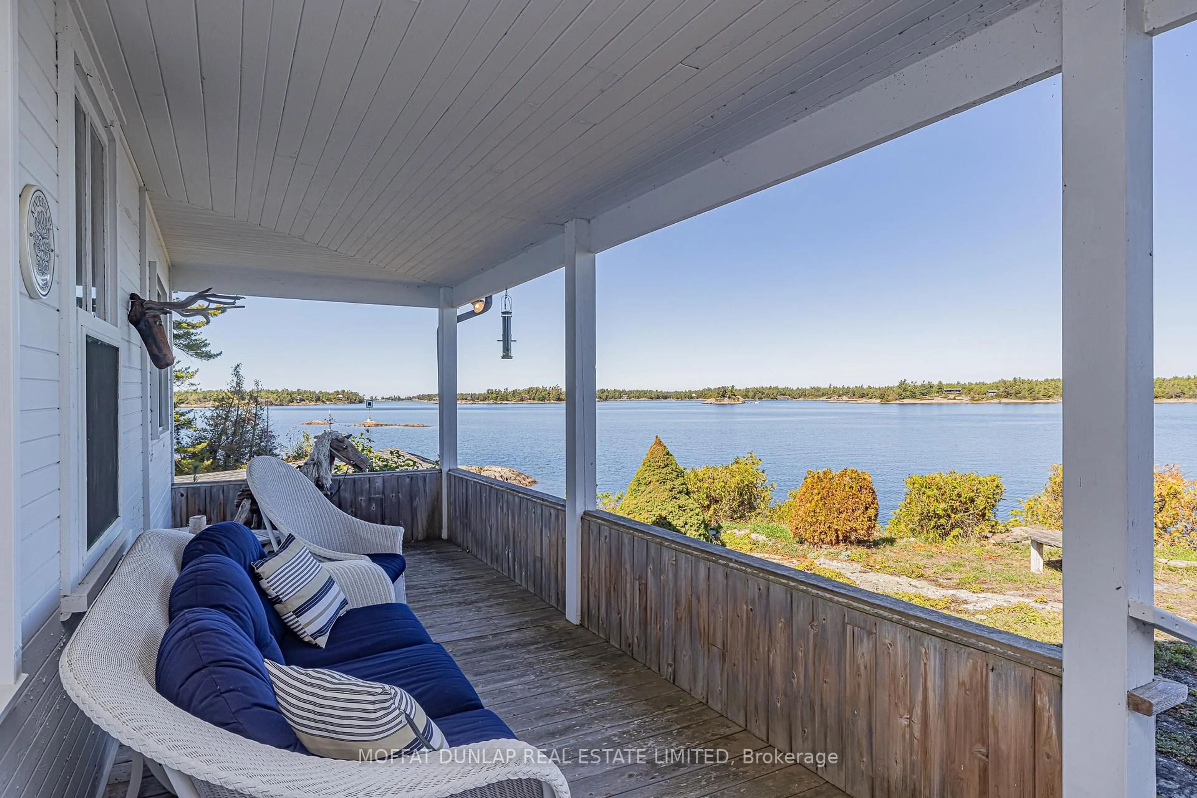 Patio, water/lake/river/ocean view for 2 IS 2390, Georgian Bay Ontario P0E 1E0