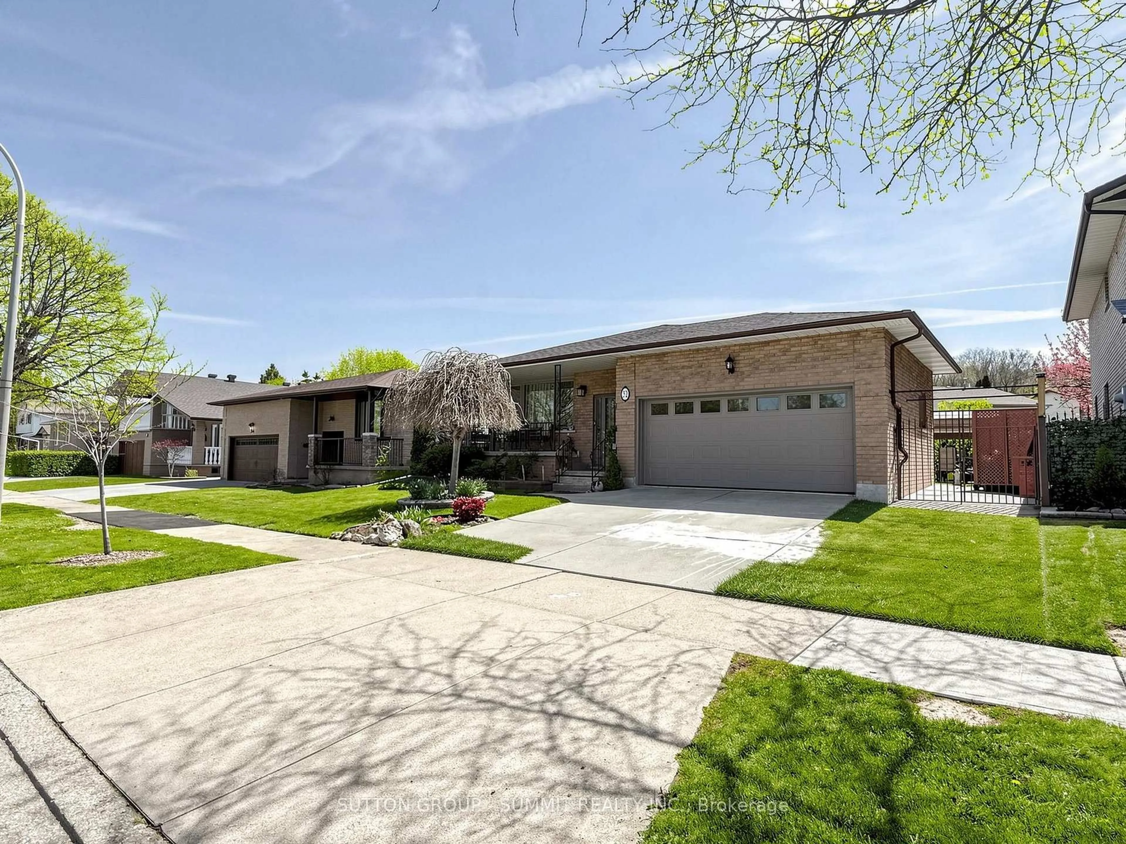 Home with brick exterior material, street for 32 HARBRITE Dr, Hamilton Ontario L8G 4G5