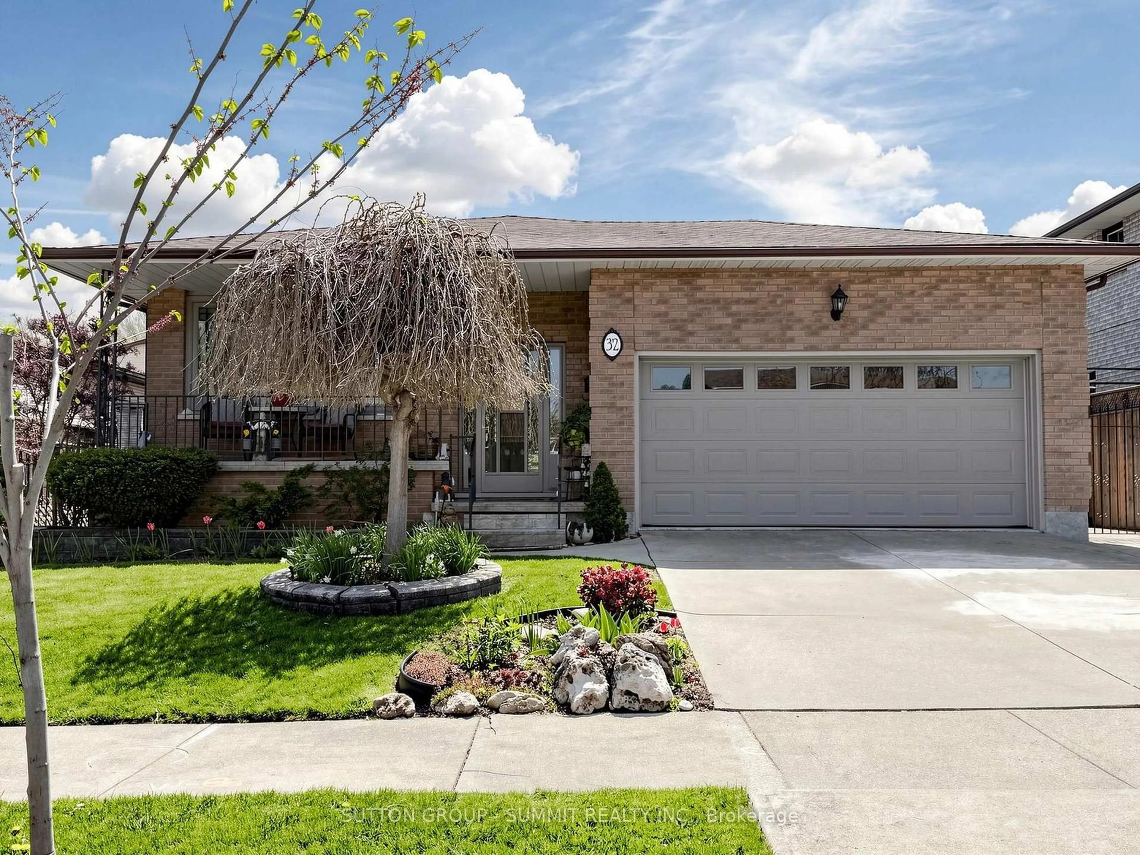 Home with brick exterior material, street for 32 HARBRITE Dr, Hamilton Ontario L8G 4G5