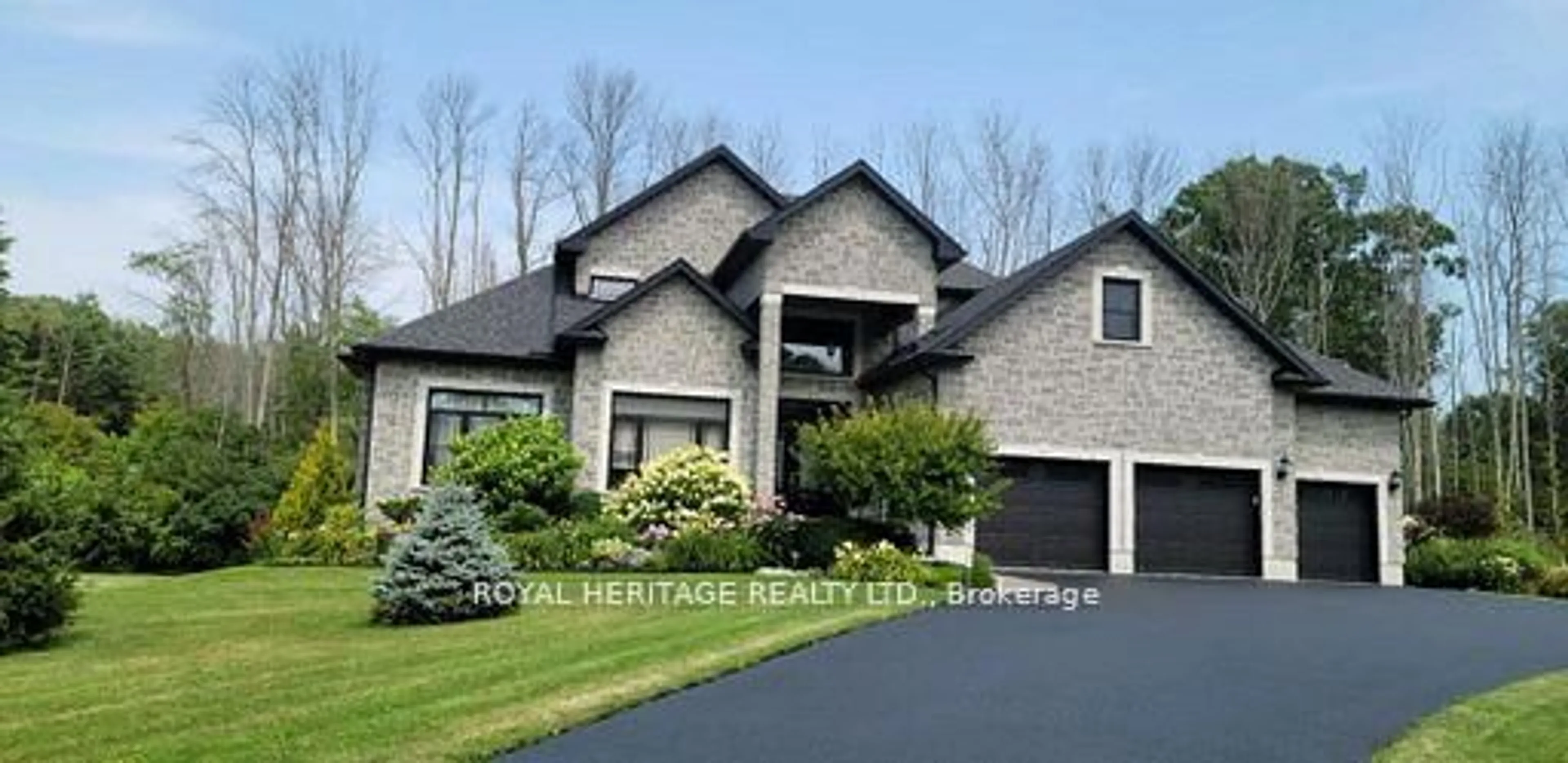 Home with brick exterior material, unknown for 21564 Loyalist Pkwy, Prince Edward County Ontario K0K 1L0