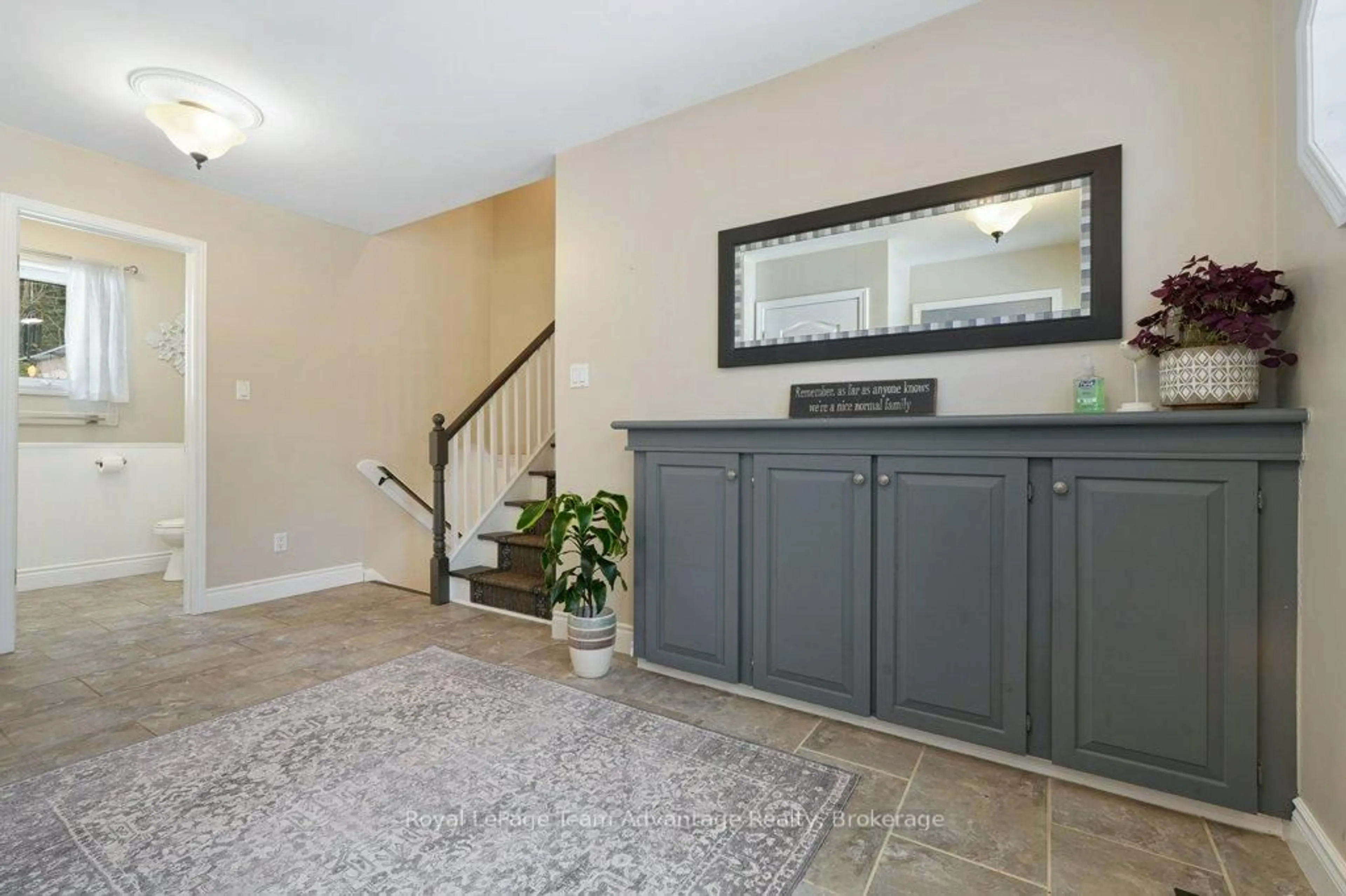 Indoor entryway for 1 Big Sound Rd, McDougall Ontario P0G 1G0