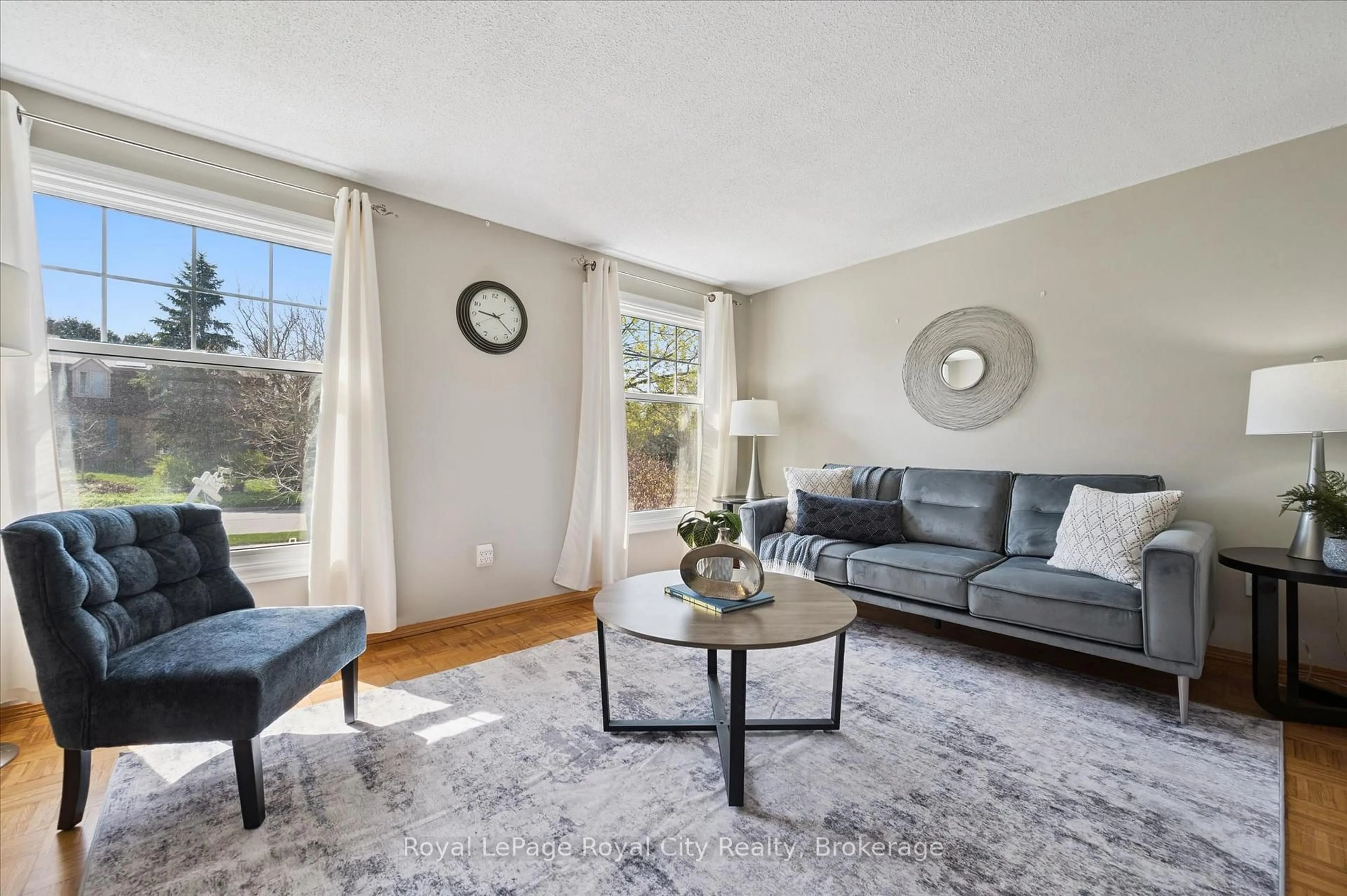 Living room with furniture, unknown for 361 Ironwood Rd, Guelph Ontario N1G 3P2