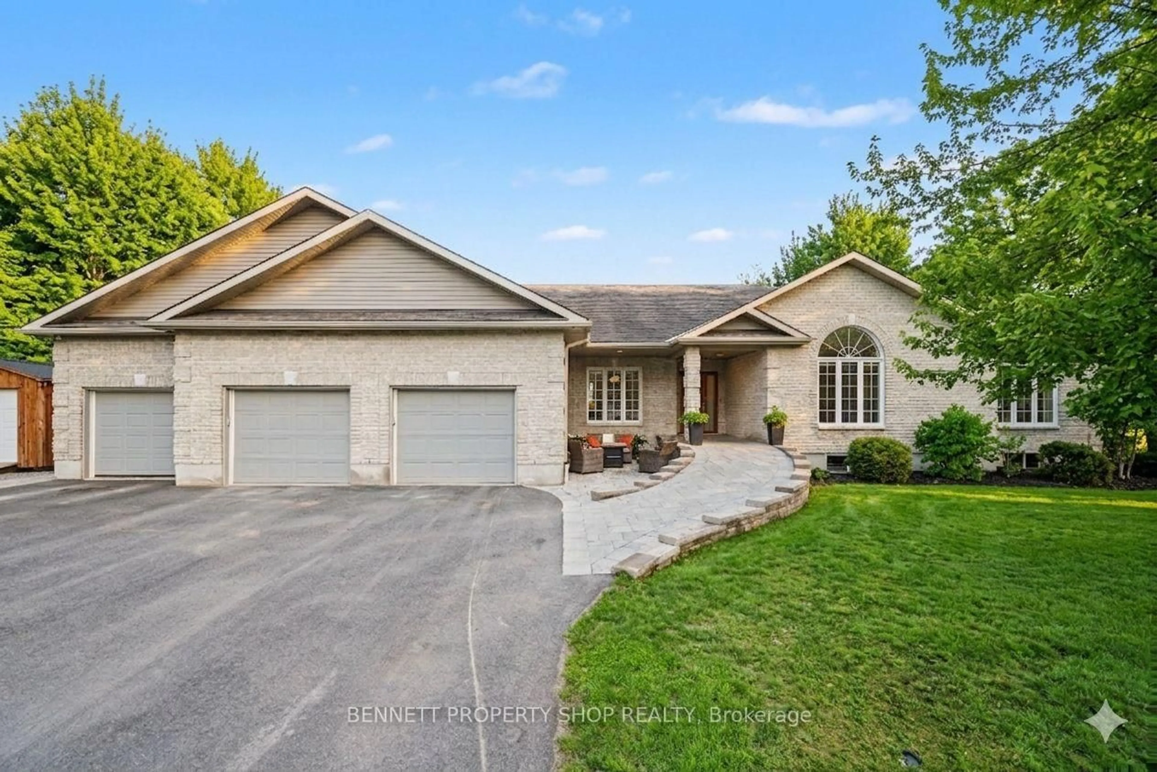 Unknown for 33 D'ARCYS Way, North Grenville Ontario K0G 1J0