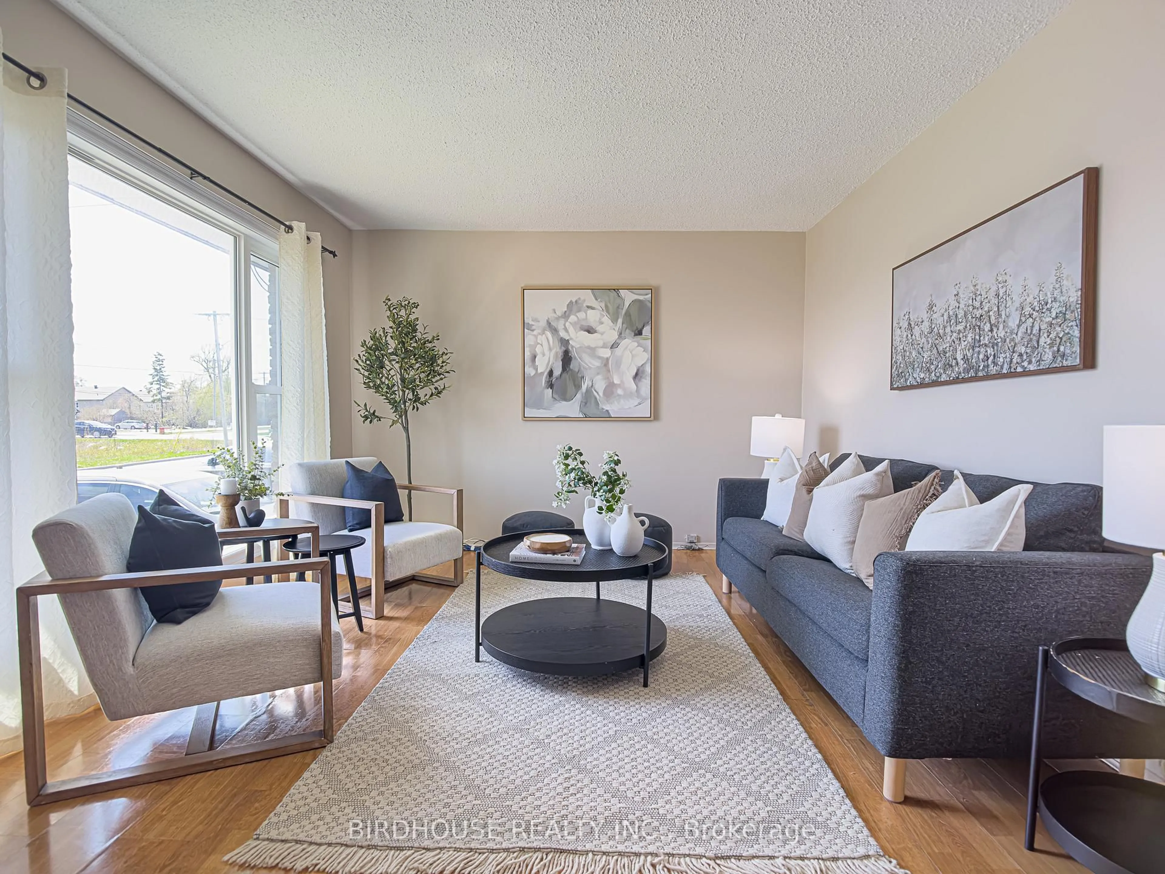 Living room with furniture, unknown for 64 George St, Kawartha Lakes Ontario K9V 5H9