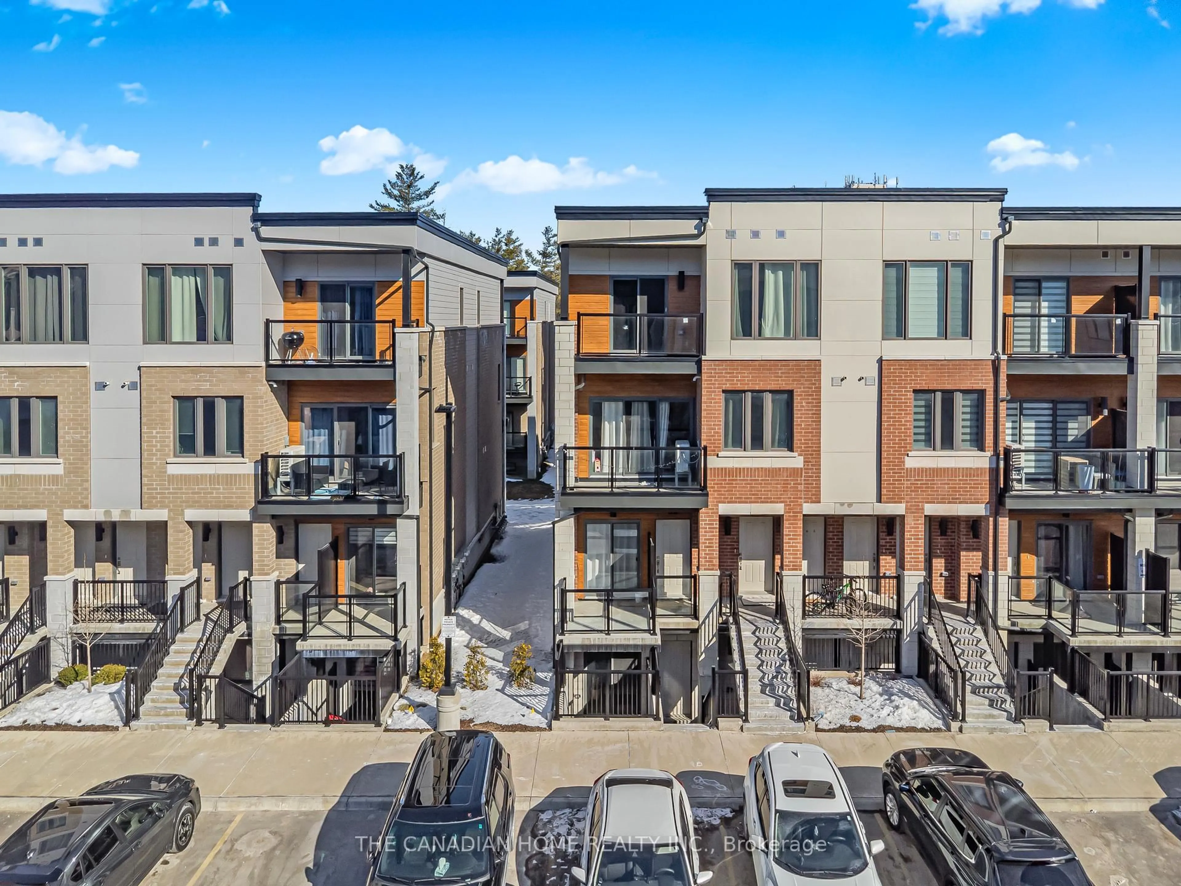 A pic from outside/outdoor area/front of a property/back of a property/a pic from drone, street for 25 ISHERWOOD Ave #81, Cambridge Ontario N1R 0E2