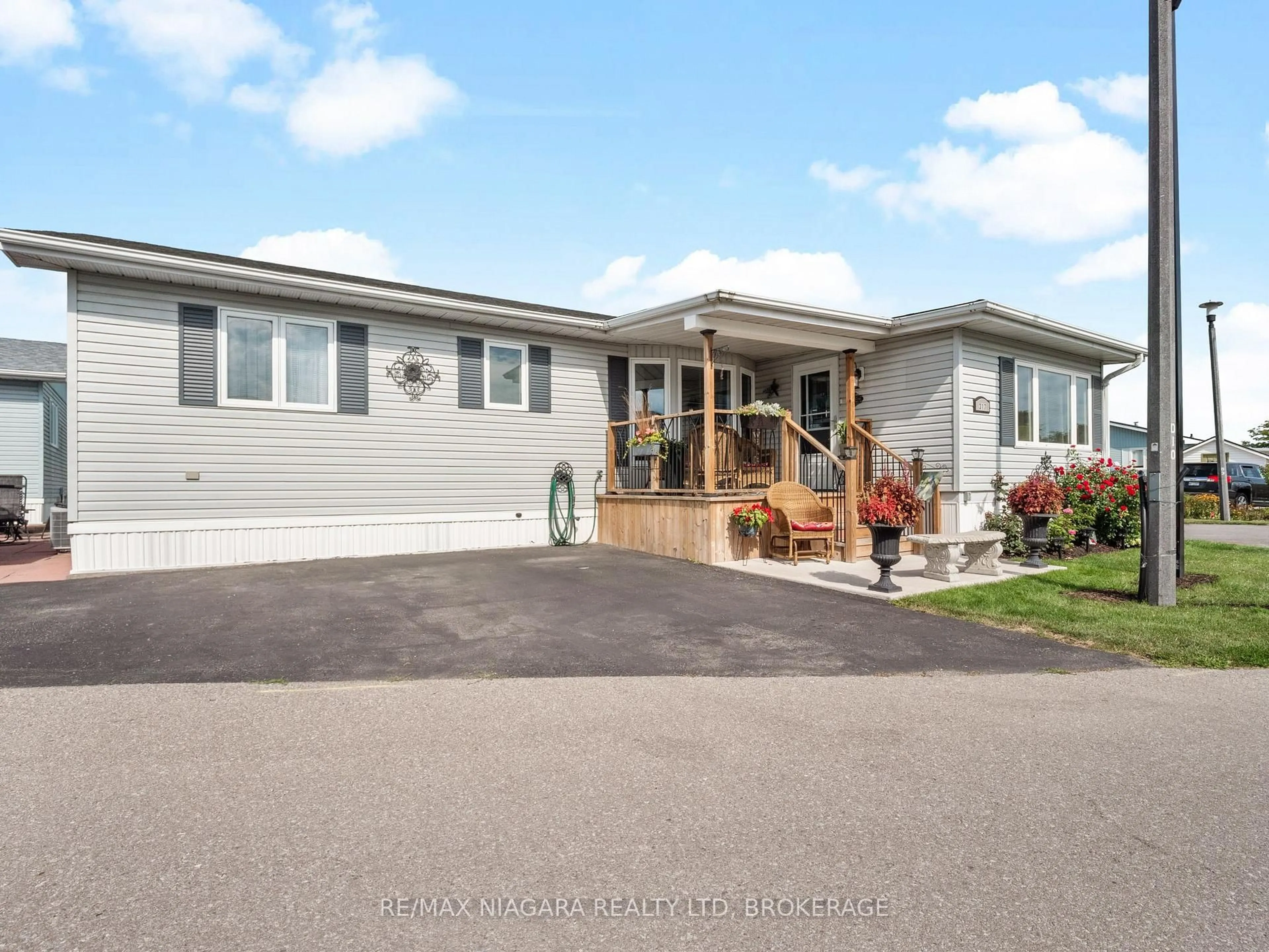 Home with vinyl exterior material, street for 3033 Townline Rd #317, Fort Erie Ontario L0S 1S1