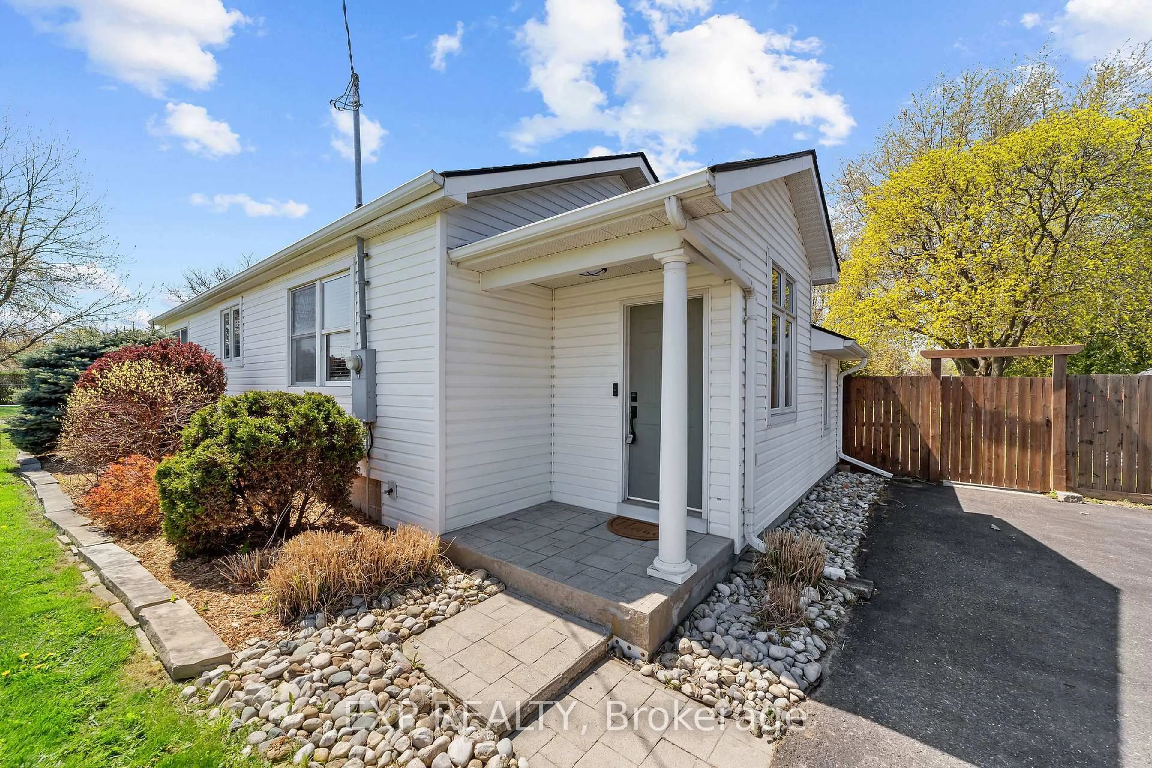 Unknown for 5051 Wellington Rd, London South Ontario N6E 3X9