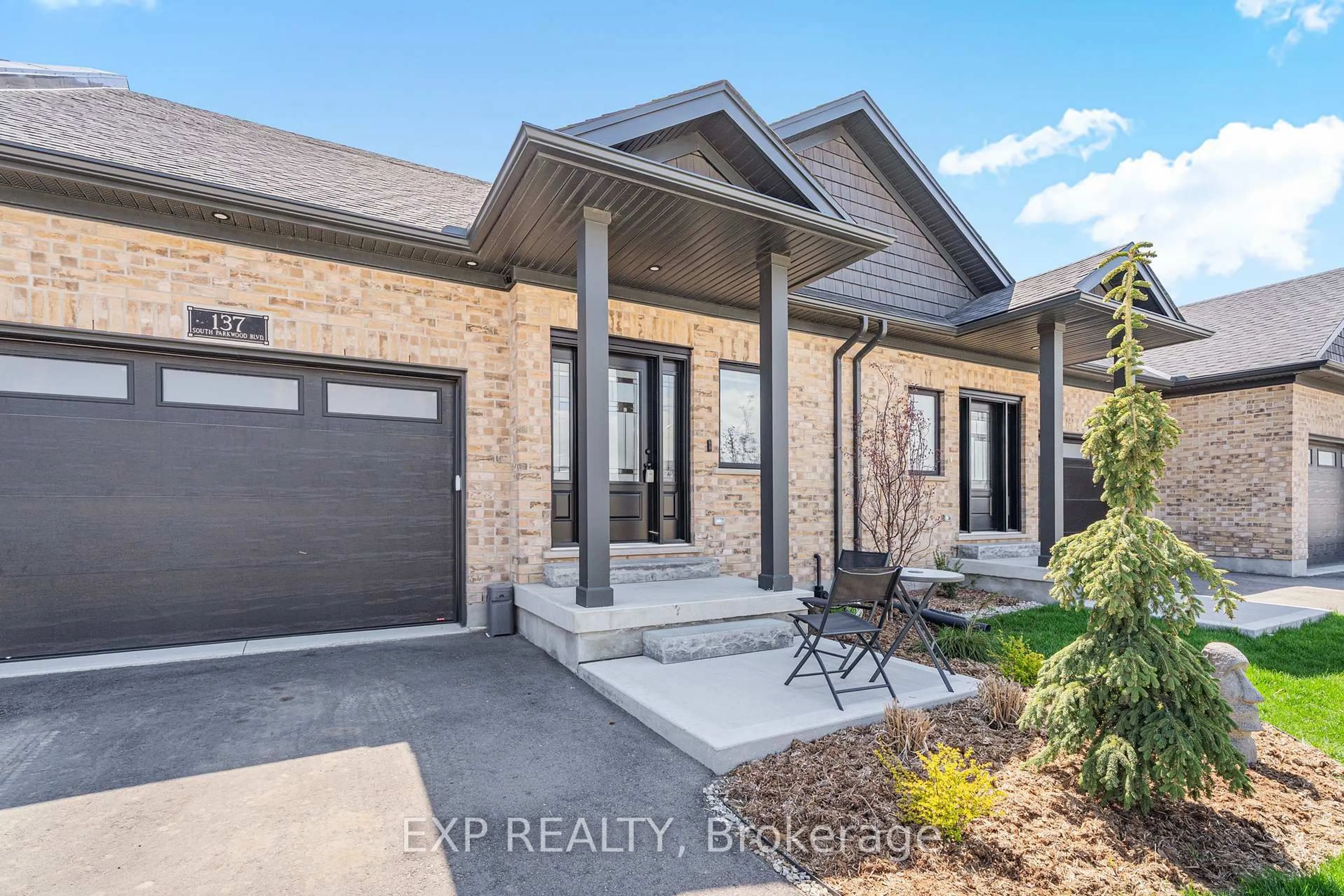 Home with brick exterior material, street for 137 South Parkwood Blvd, Woolwich Ontario N3B 0E6