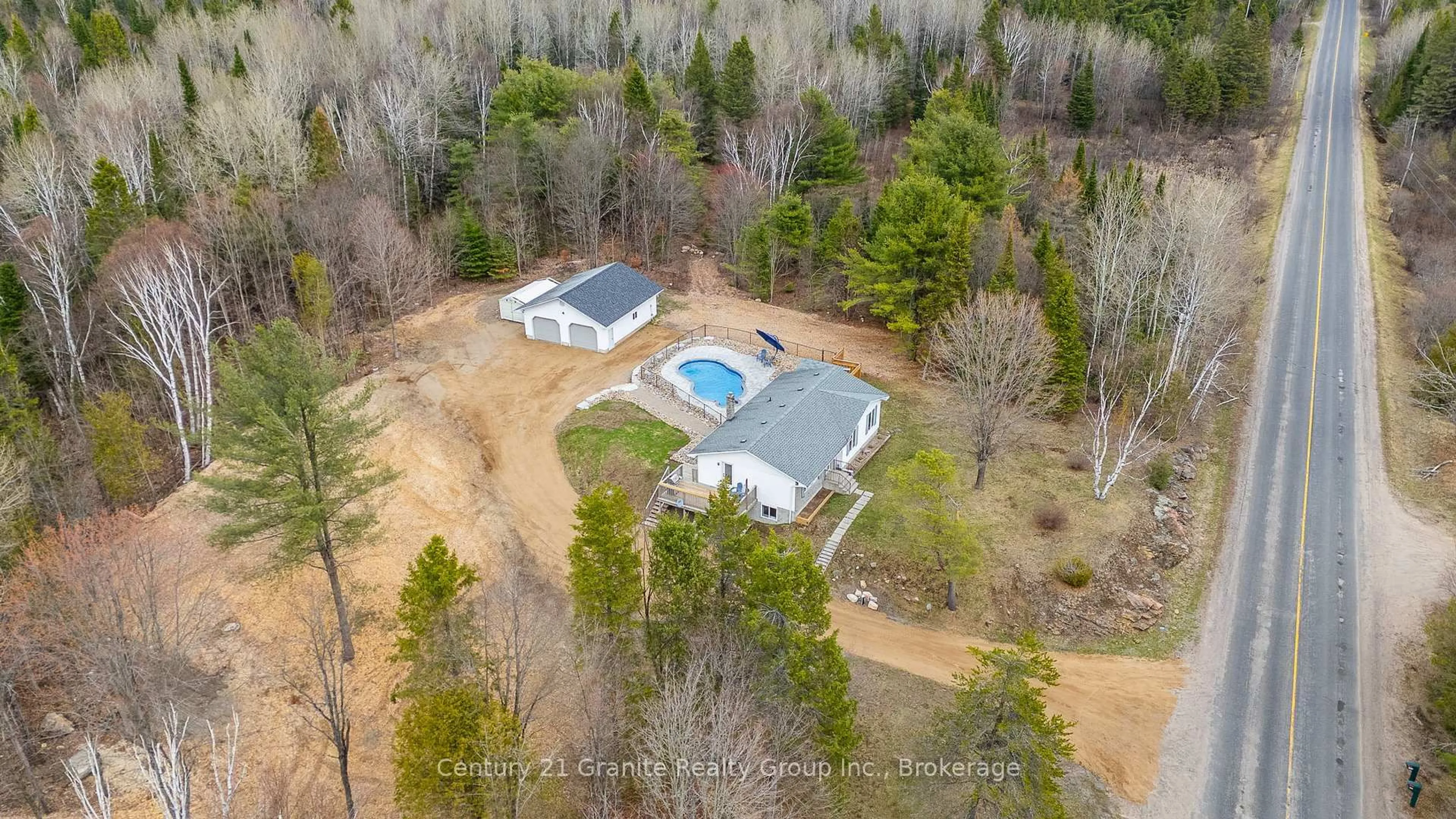 A pic from outside/outdoor area/front of a property/back of a property/a pic from drone, unknown for 1039 Essonville Line, Highlands East Ontario K0L 2Y0