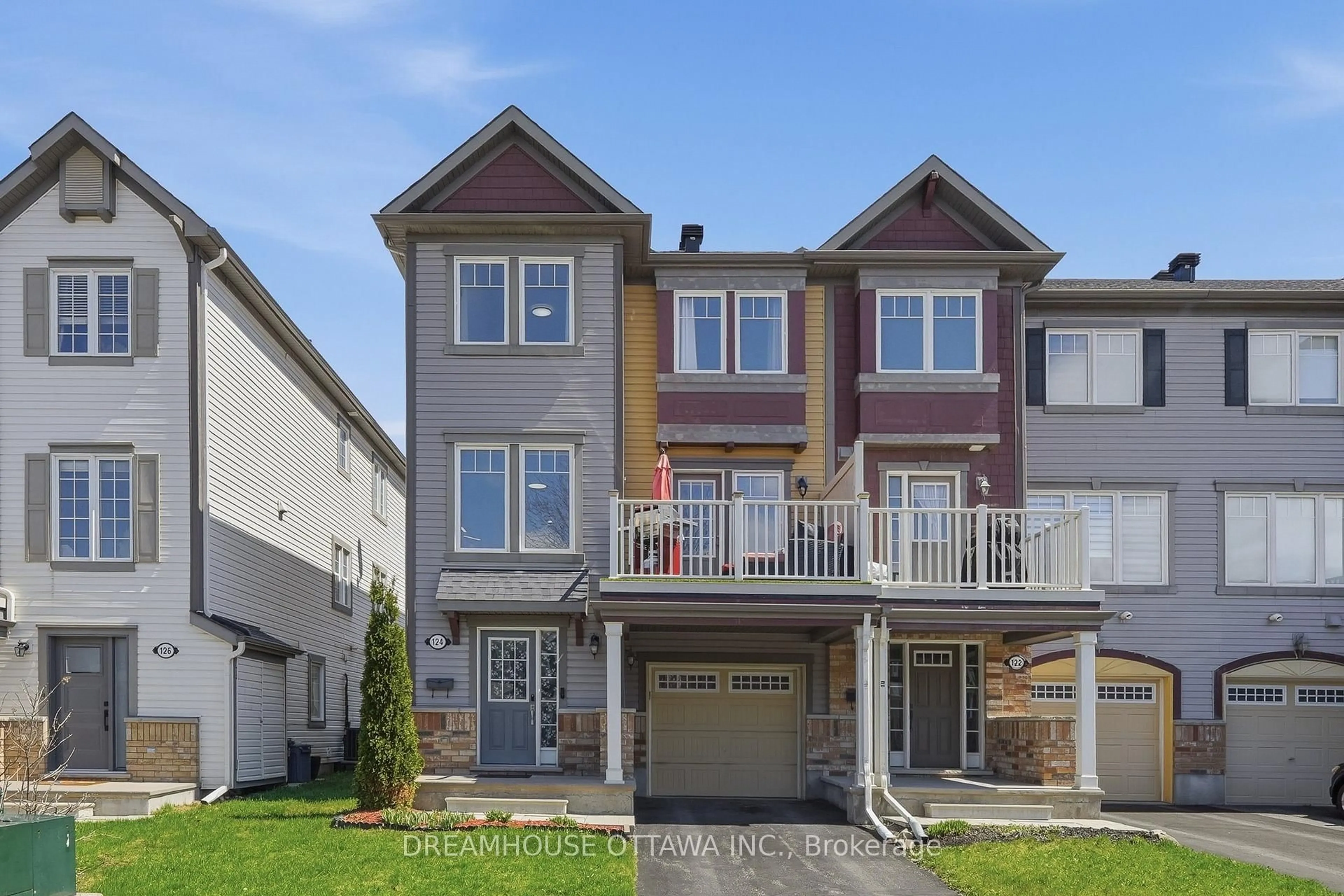 Home with vinyl exterior material, street for 124 Pennant Ave, Ottawa Ontario K2J 5W6