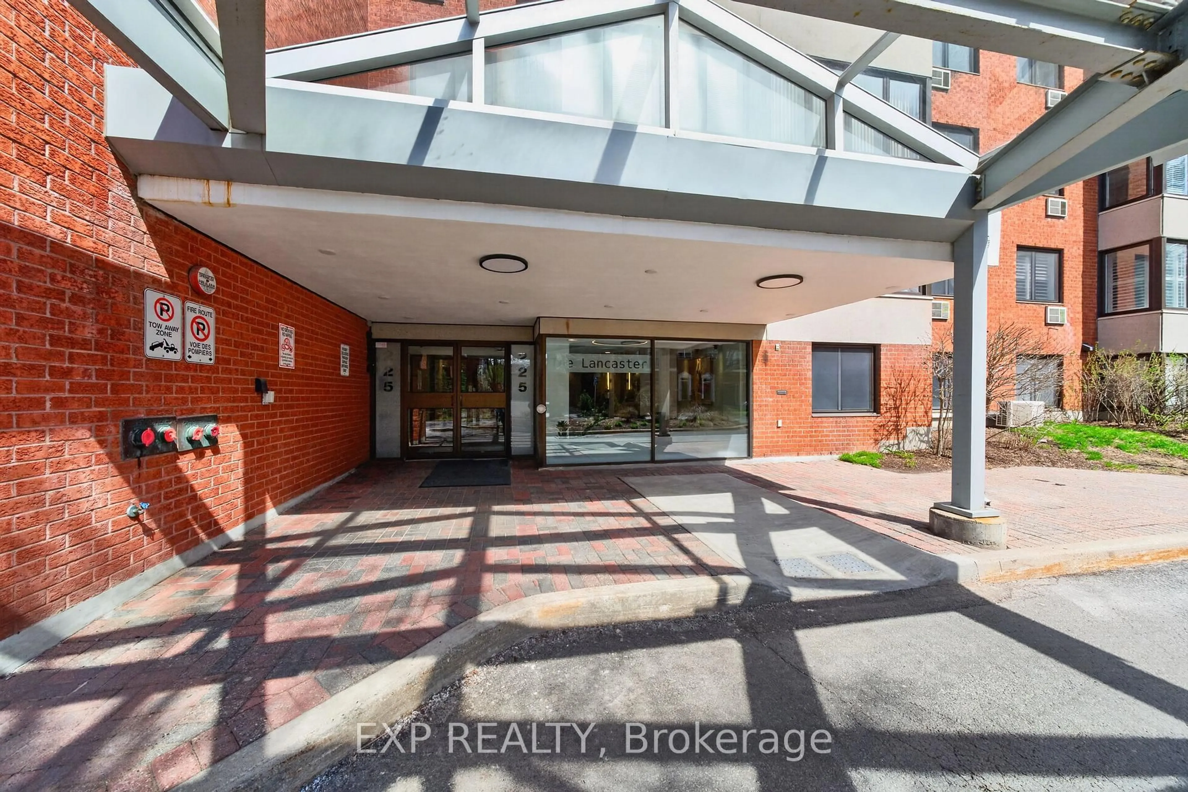 Unknown for 225 ALVIN Rd #605, Ottawa Ontario K1K 4H6