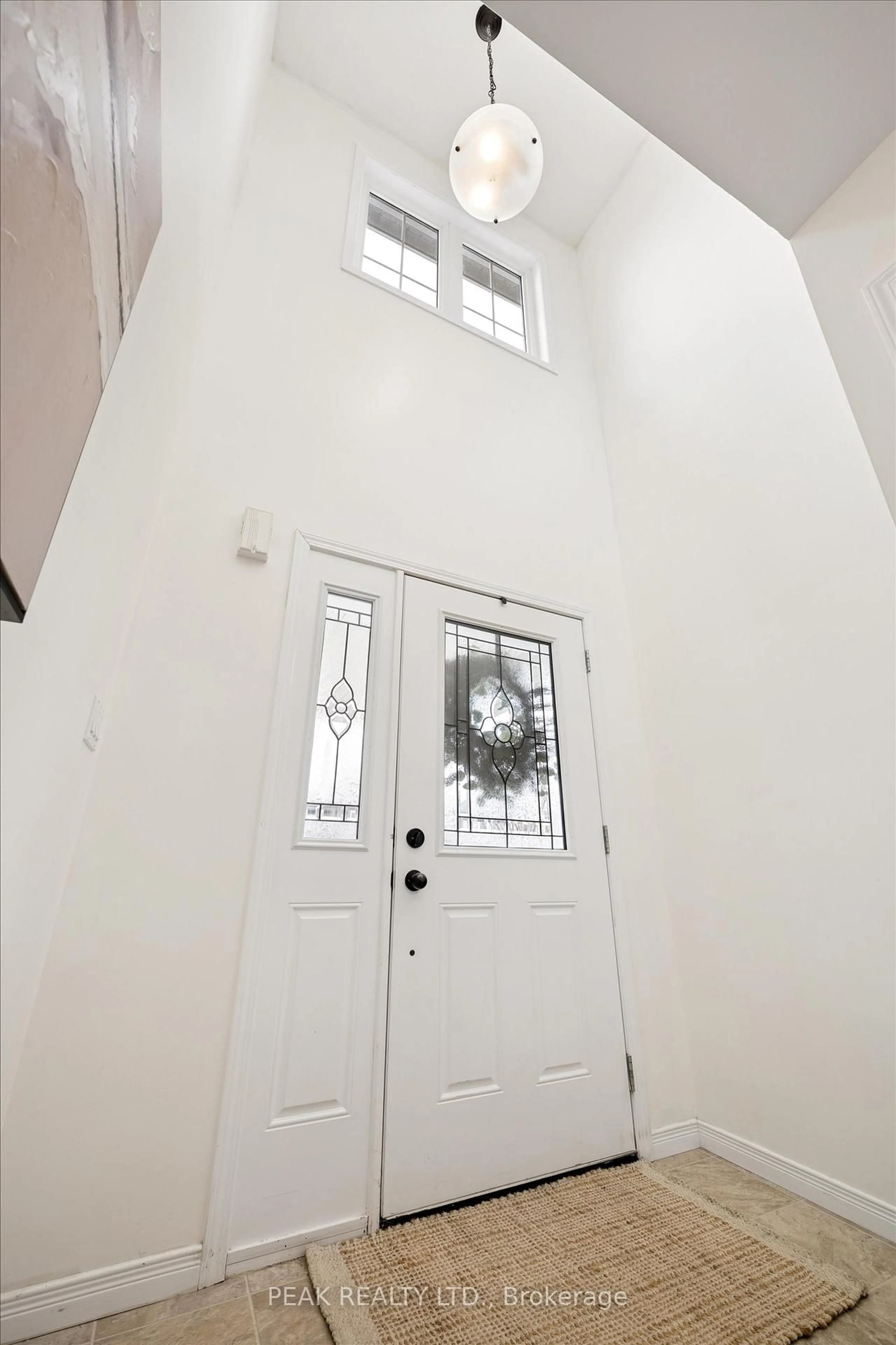 Indoor entryway for 6 Sassafras St, Kitchener Ontario N2N 3S4