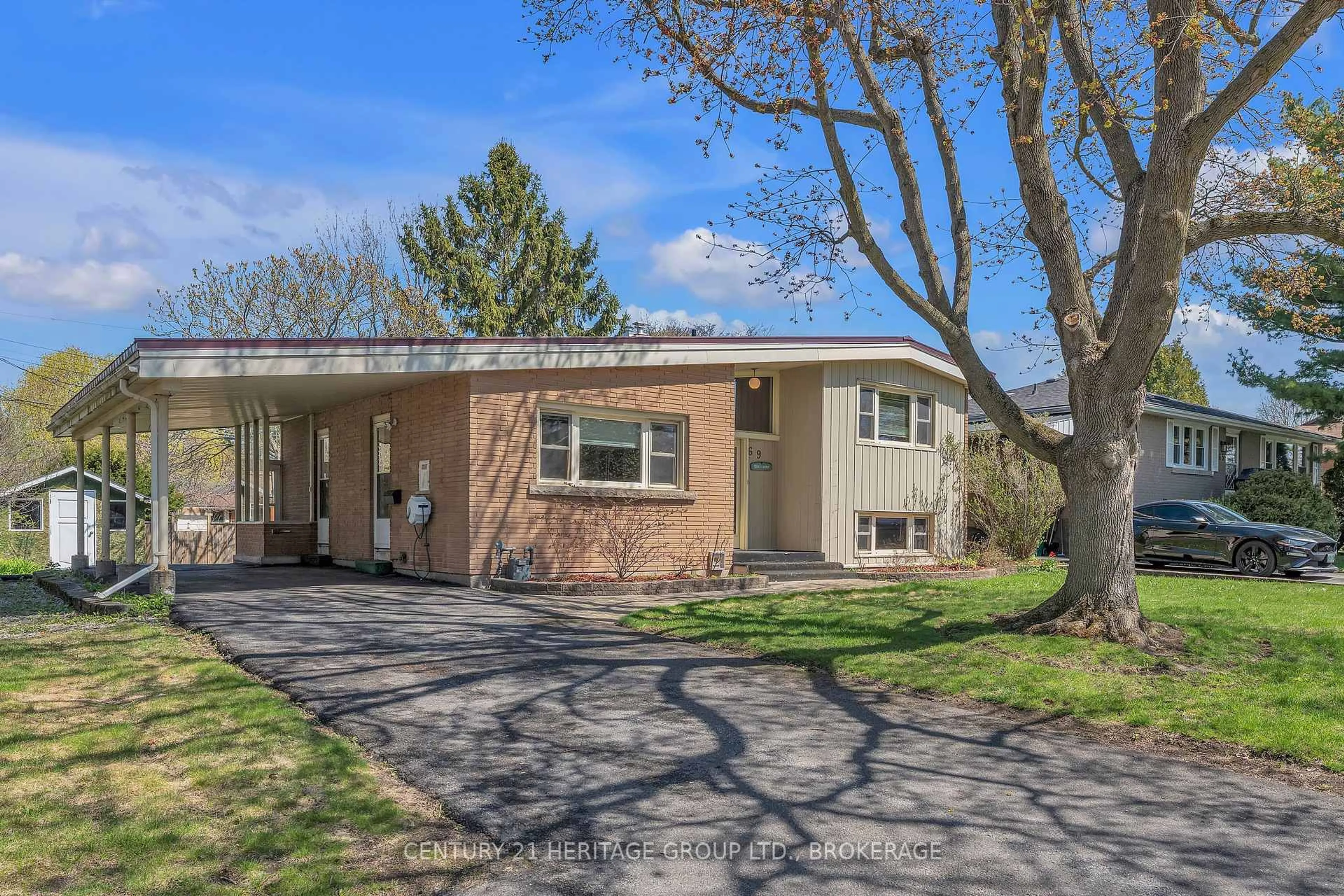 Home with vinyl exterior material, street for 69 Campbell Cres, Kingston Ontario K7M 1Z6