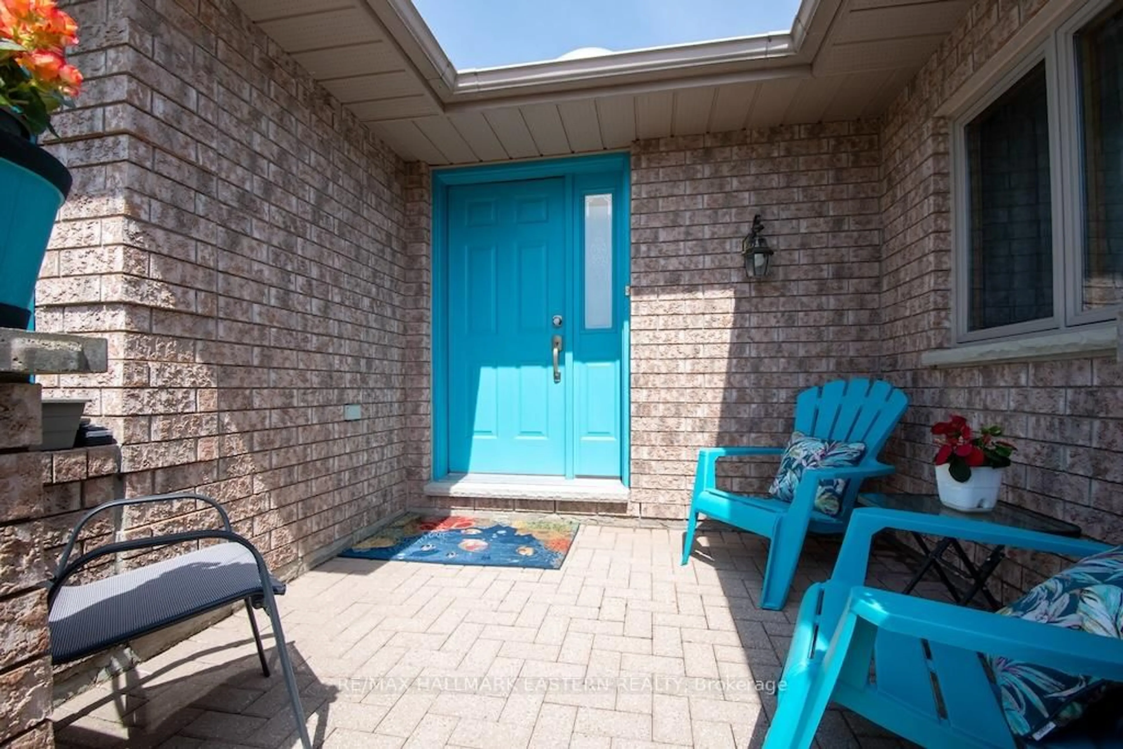 Patio, street for 53 Island Bay Dr, Kawartha Lakes Ontario K0M 1A0