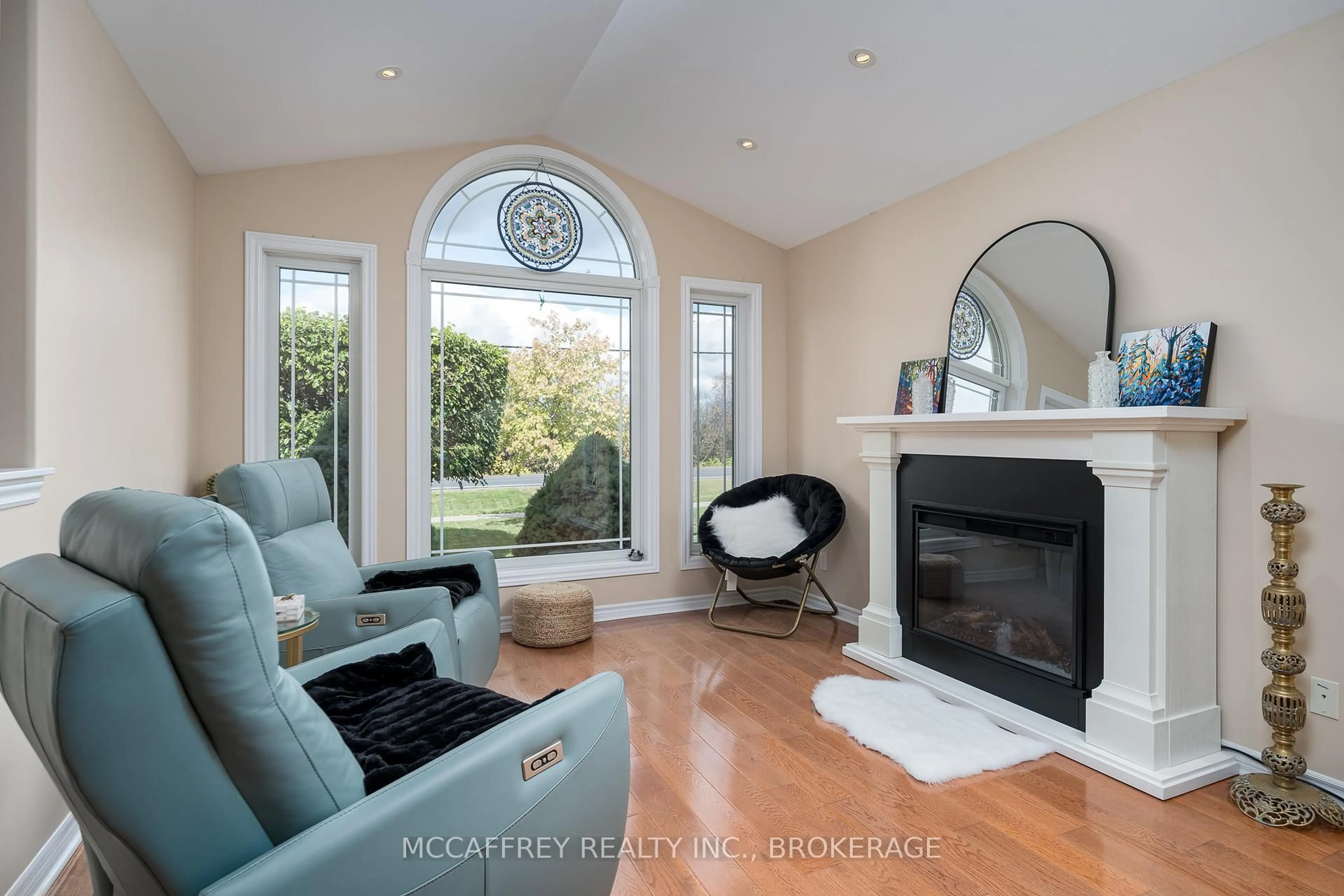 Living room with furniture, unknown for 444 BRIDGE St, Greater Napanee Ontario K7R 3L1