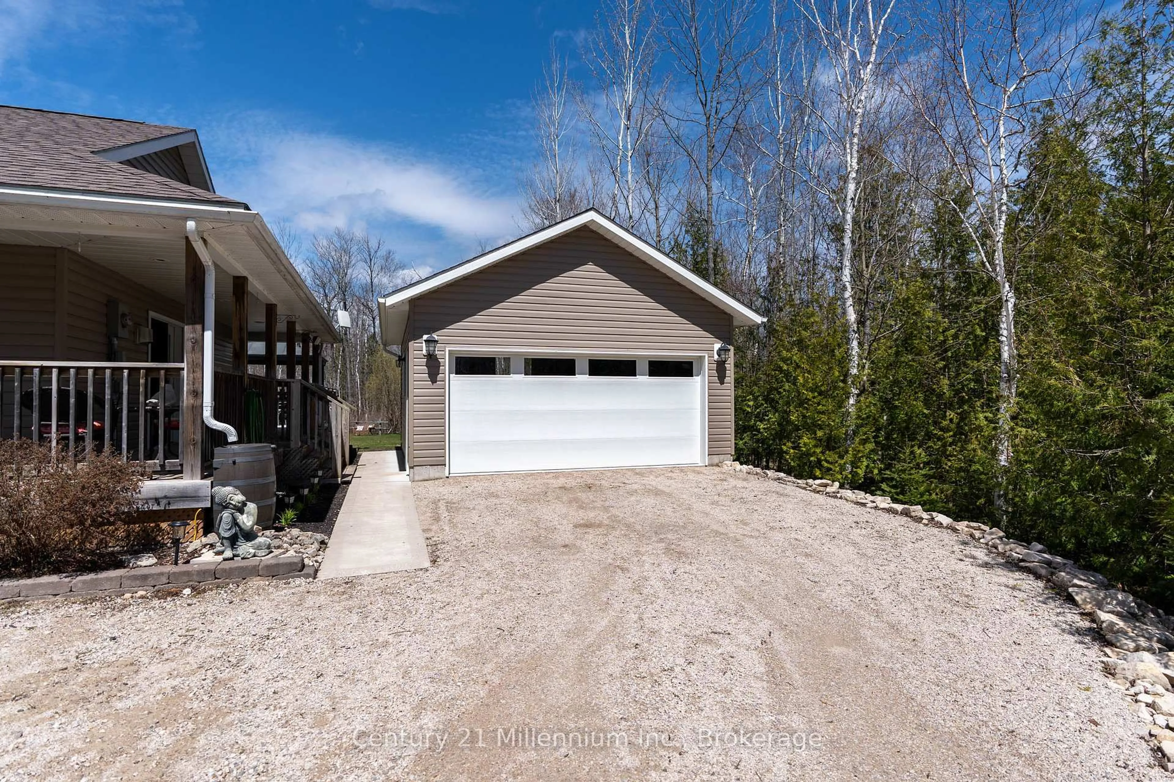 Indoor garage for 51 Larkwhistle Ave, South Bruce Peninsula Ontario N0H 2T0