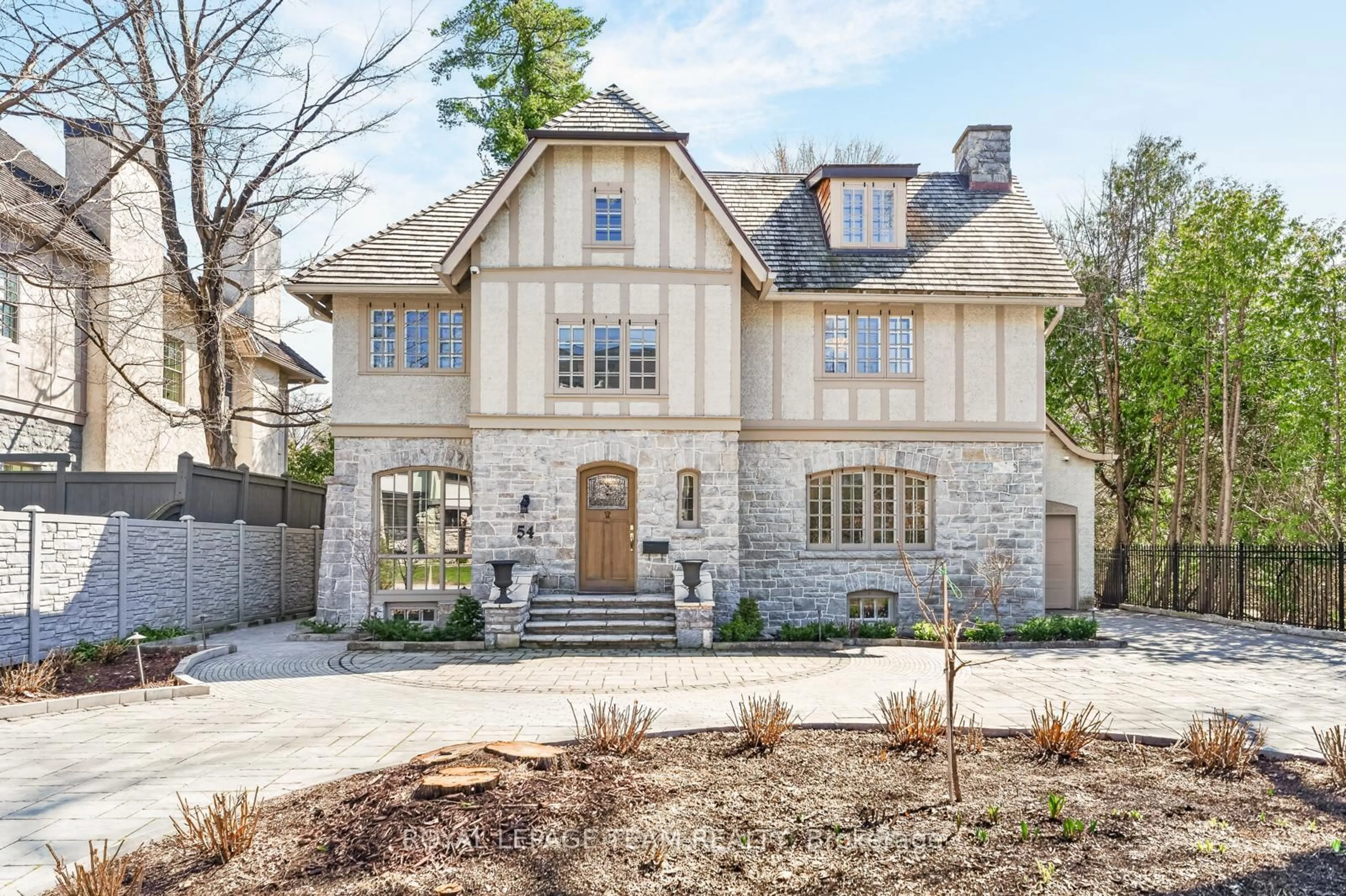 Home with brick exterior material, street for 54 PARK Rd, Ottawa Ontario K1M 0B9