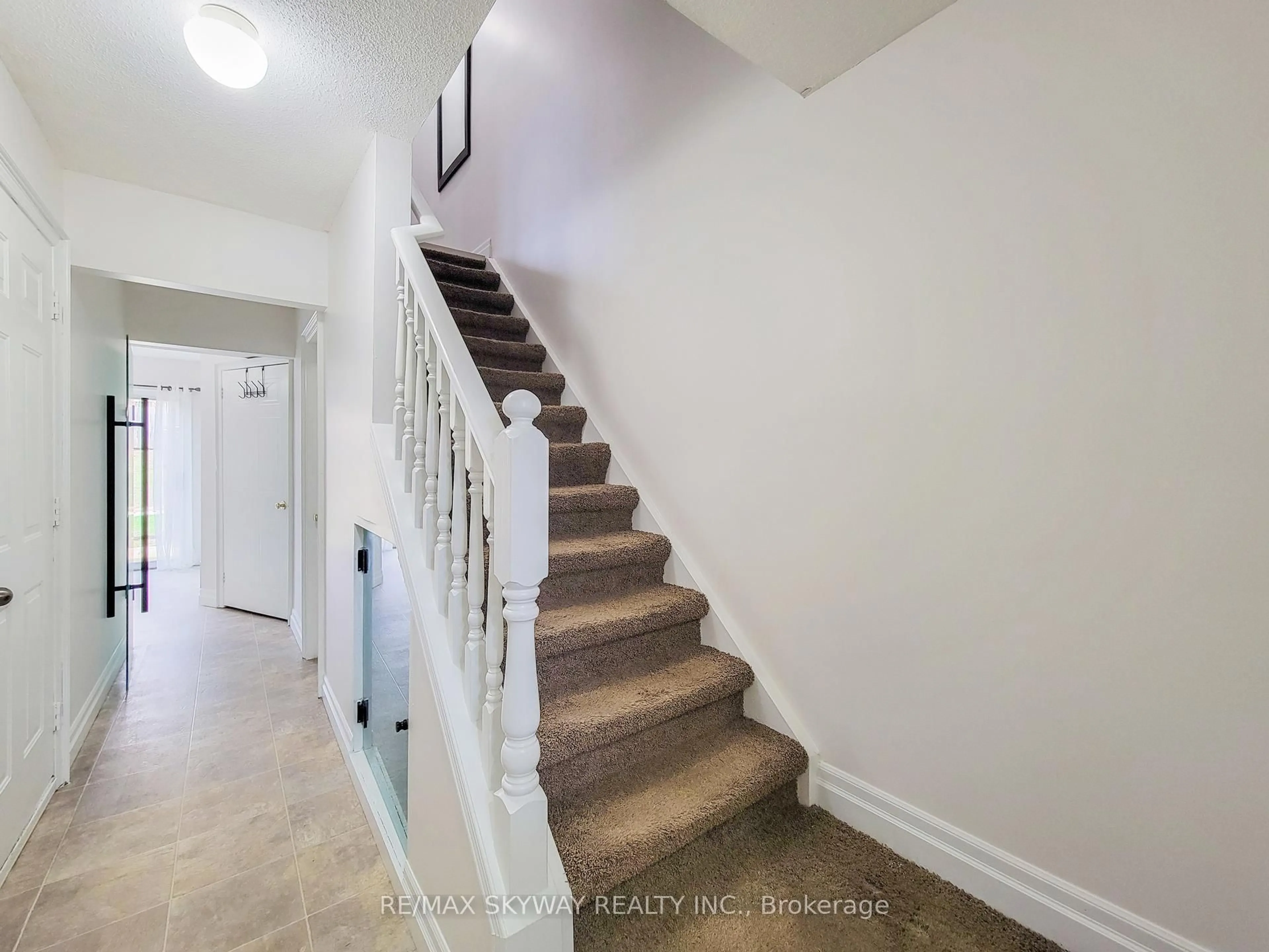 Stairs for 56 Harris Ave #B, Brantford Ontario N3R 2E9