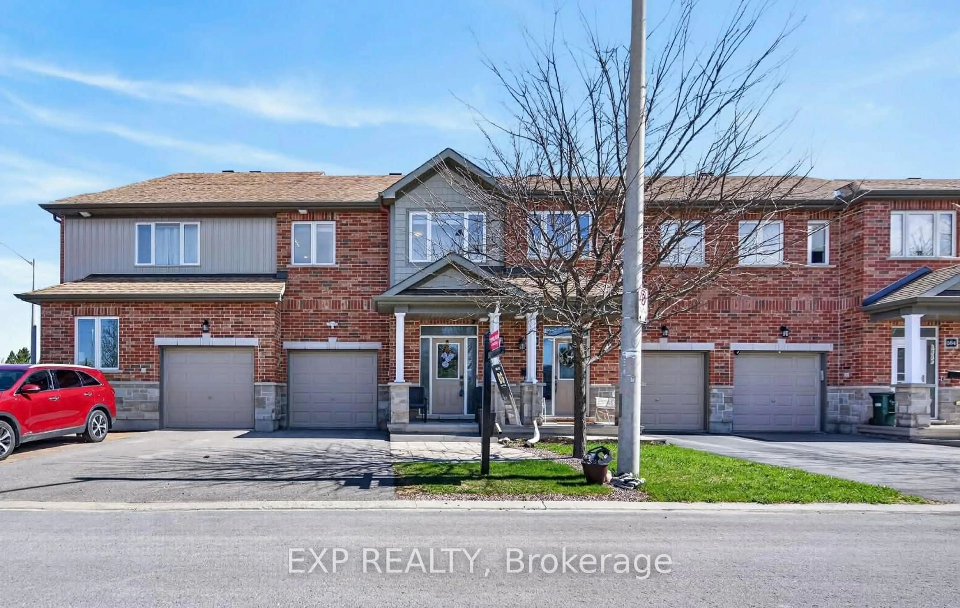 A pic from outside/outdoor area/front of a property/back of a property/a pic from drone, street for 568 Via Mattino Way, Nepean Ontario K2J 6B8