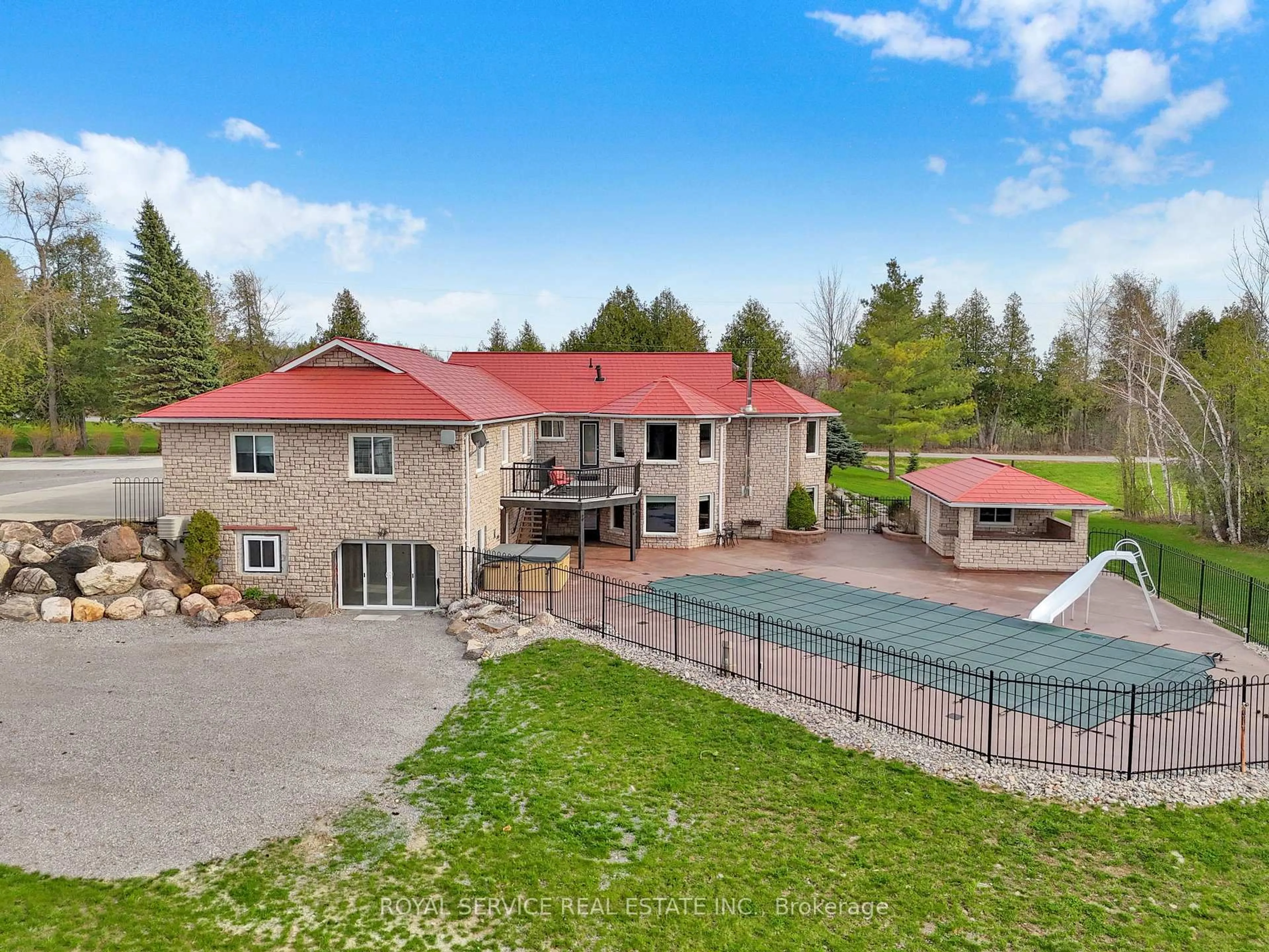 A pic from outside/outdoor area/front of a property/back of a property/a pic from drone, mountain view for 310 Viner Line, Selwyn Ontario K0L 1T0