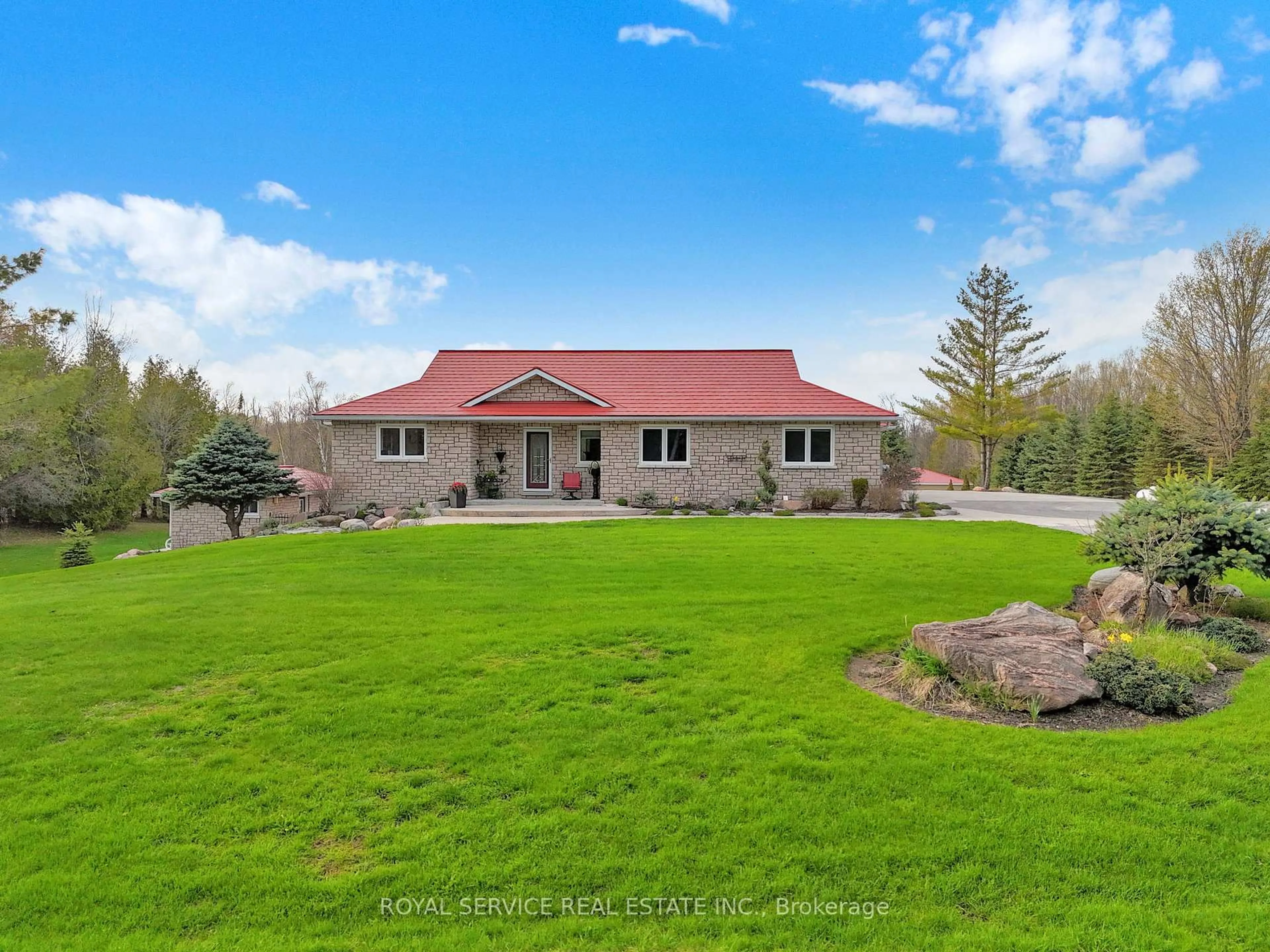 A pic from outside/outdoor area/front of a property/back of a property/a pic from drone, unknown for 310 Viner Line, Selwyn Ontario K0L 1T0