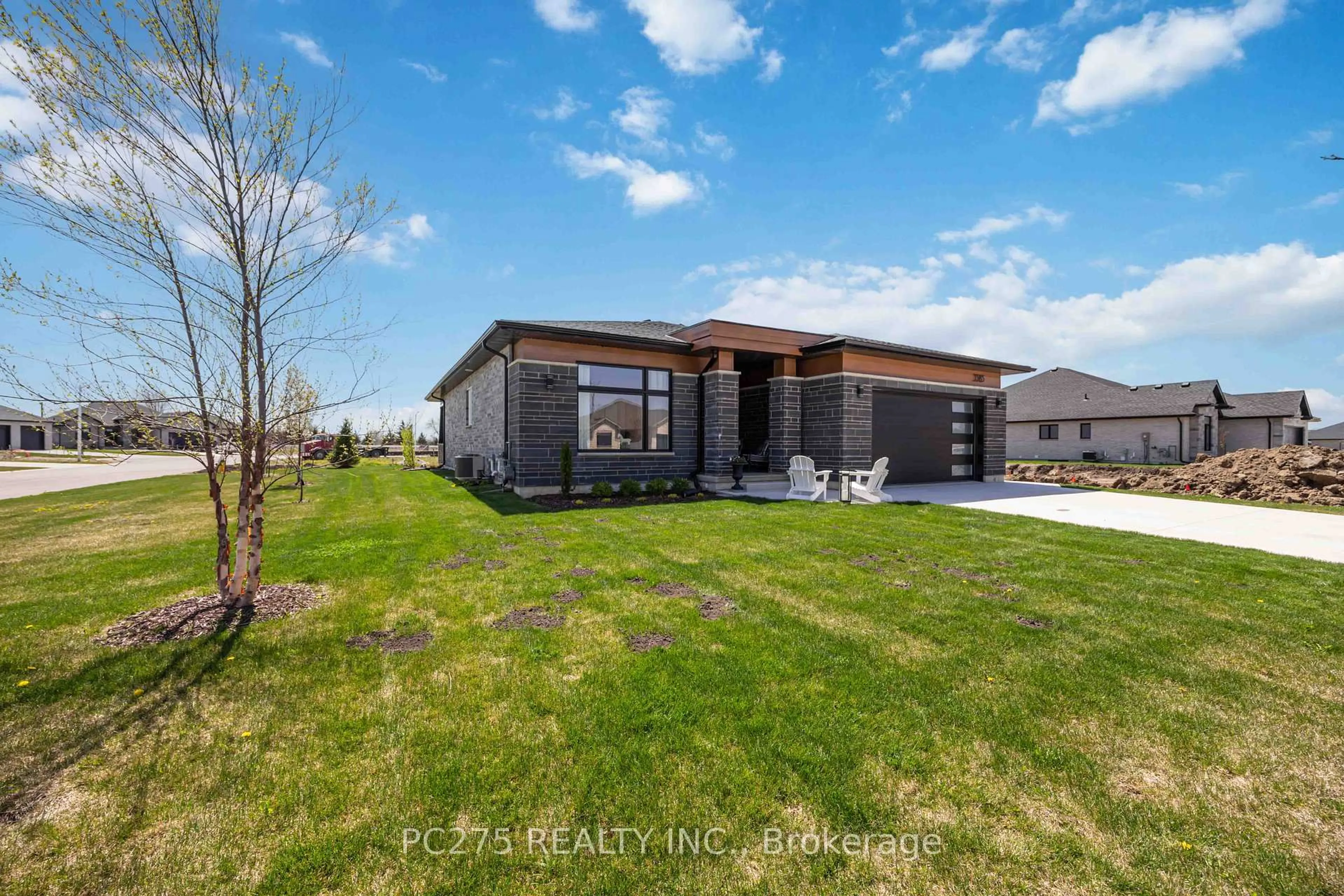 Home with brick exterior material, unknown for 3585 Britt Blvd, Plympton-Wyoming Ontario N0N 1E0