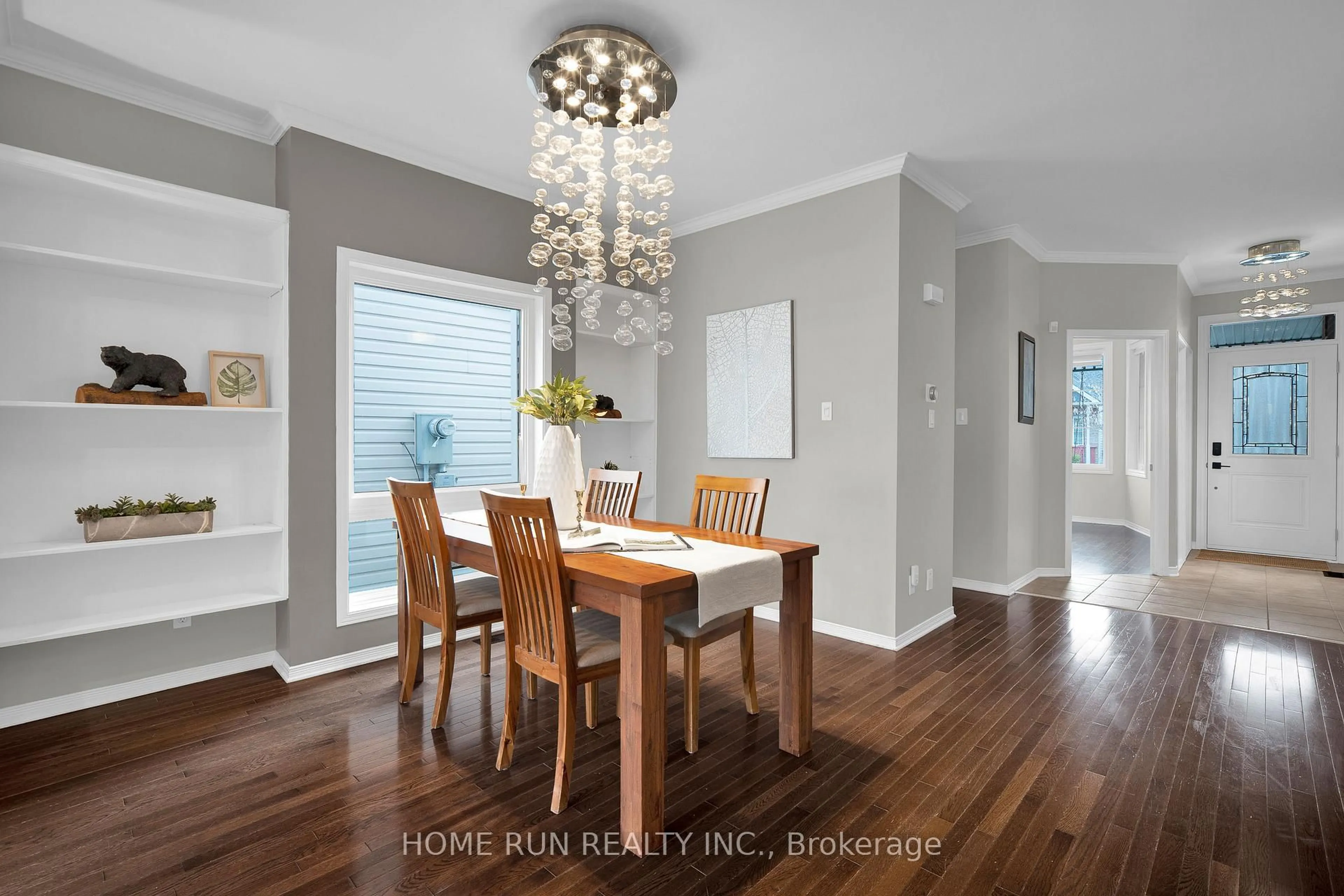 Dining room, wood/laminate floor for 13 COLINDALE Ave, Ottawa Ontario K2J 4V6