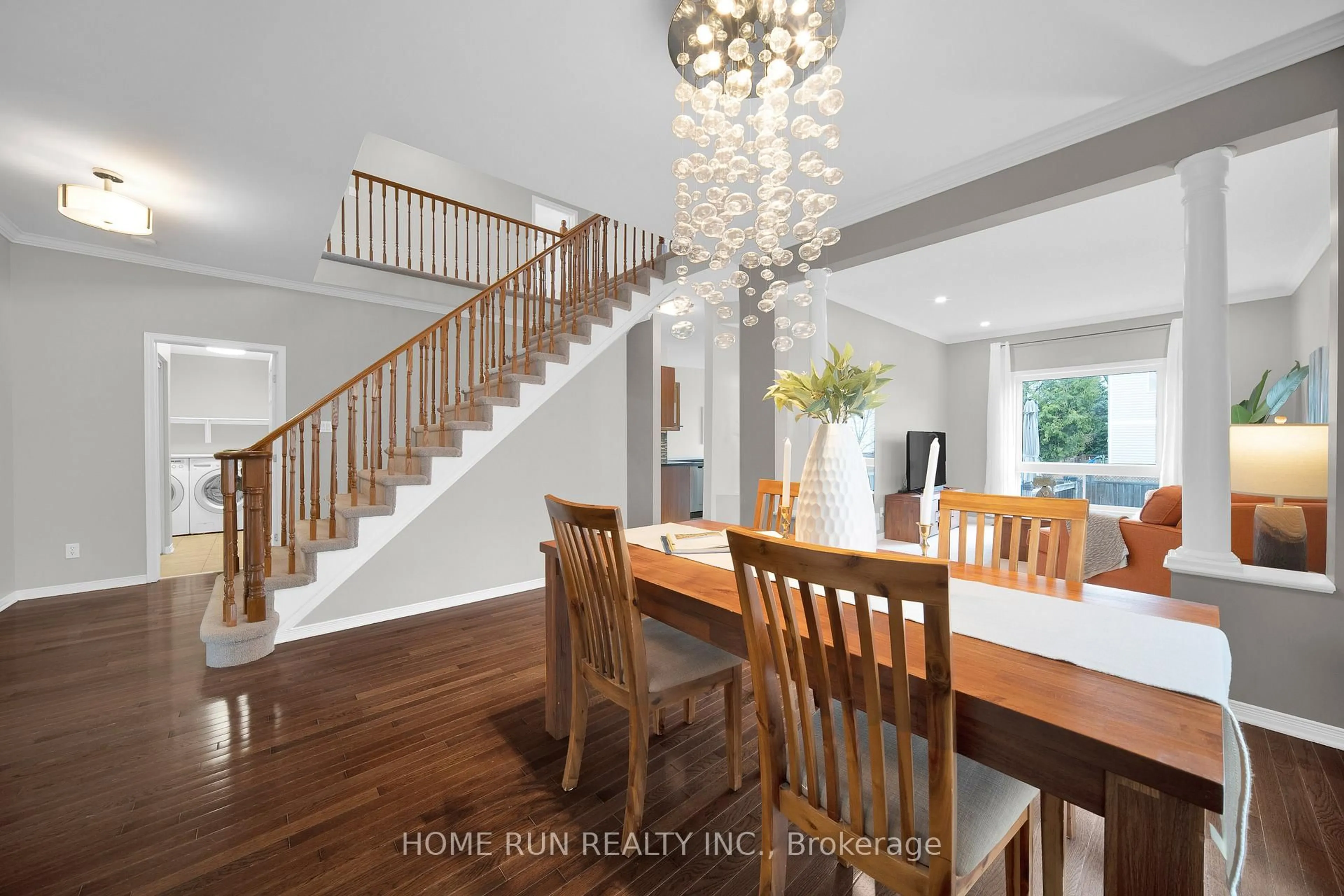 Dining room, wood/laminate floor for 13 COLINDALE Ave, Ottawa Ontario K2J 4V6