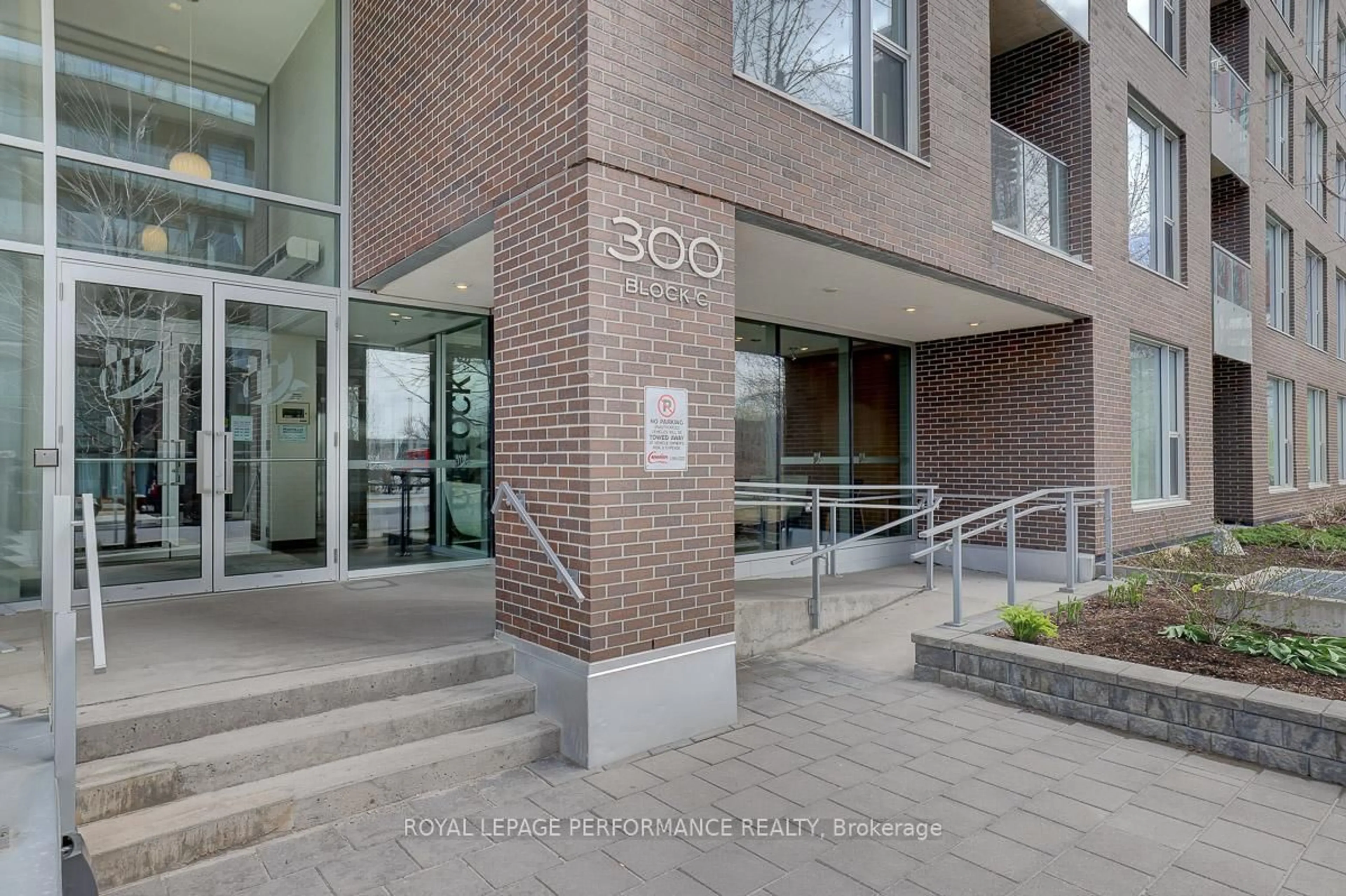 Indoor foyer for 300C Lett St #803, Ottawa Ontario K1R 0B8