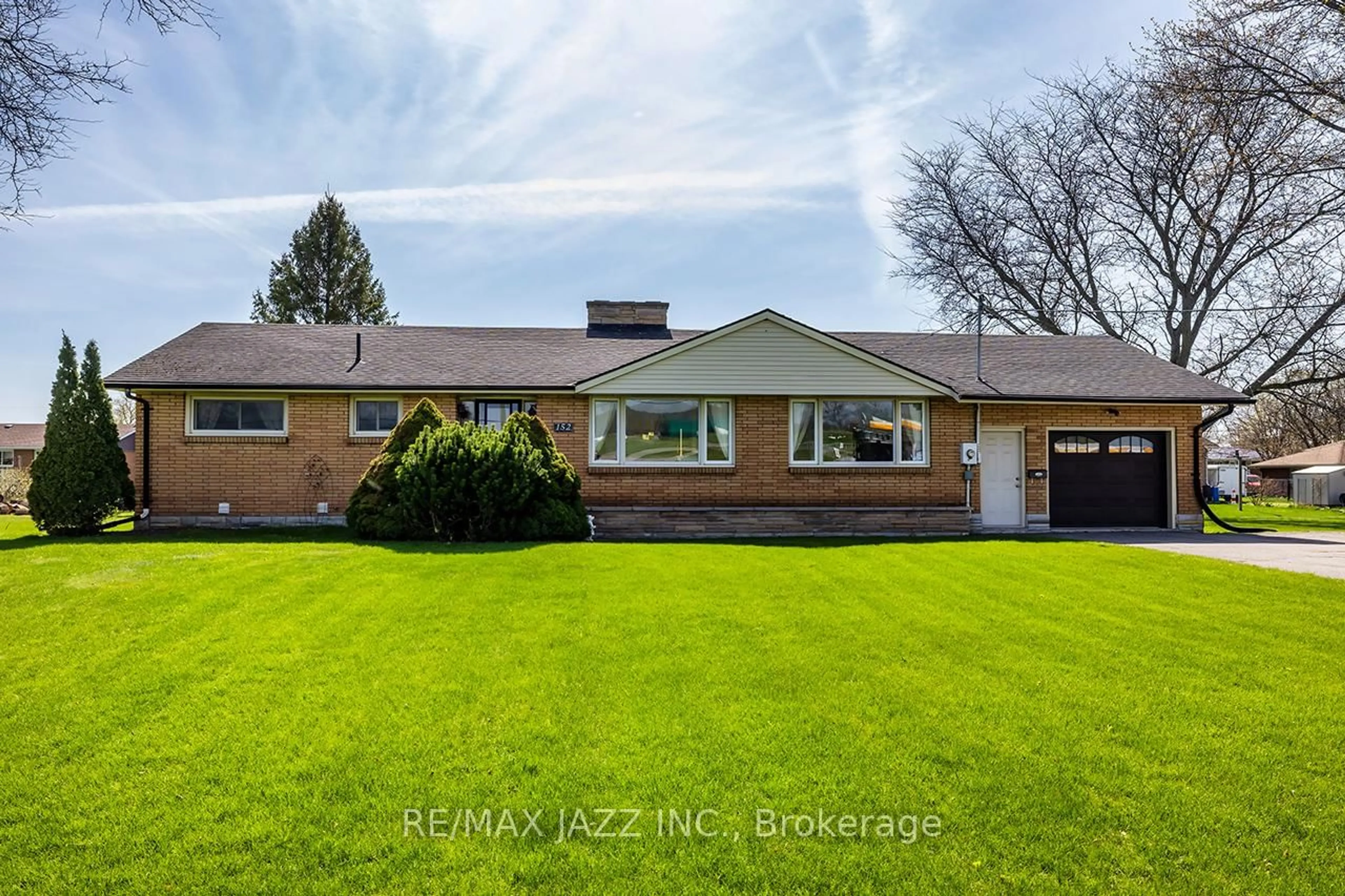A pic from outside/outdoor area/front of a property/back of a property/a pic from drone, street for 152 Belleville Rd, Stirling Ontario K0K 3E0