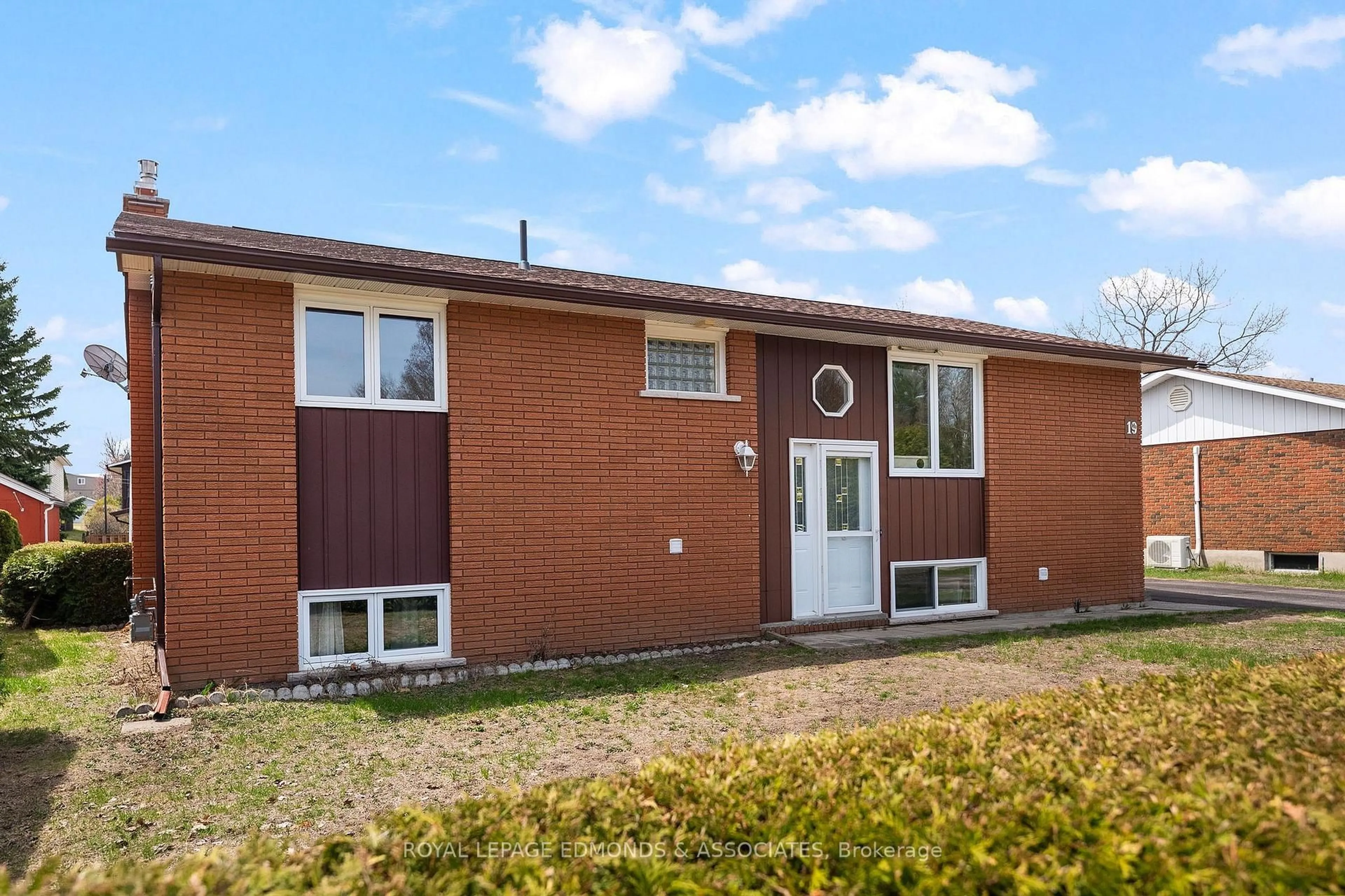 Home with brick exterior material, street for 19 Algonquin St, Petawawa Ontario K8H 2B1