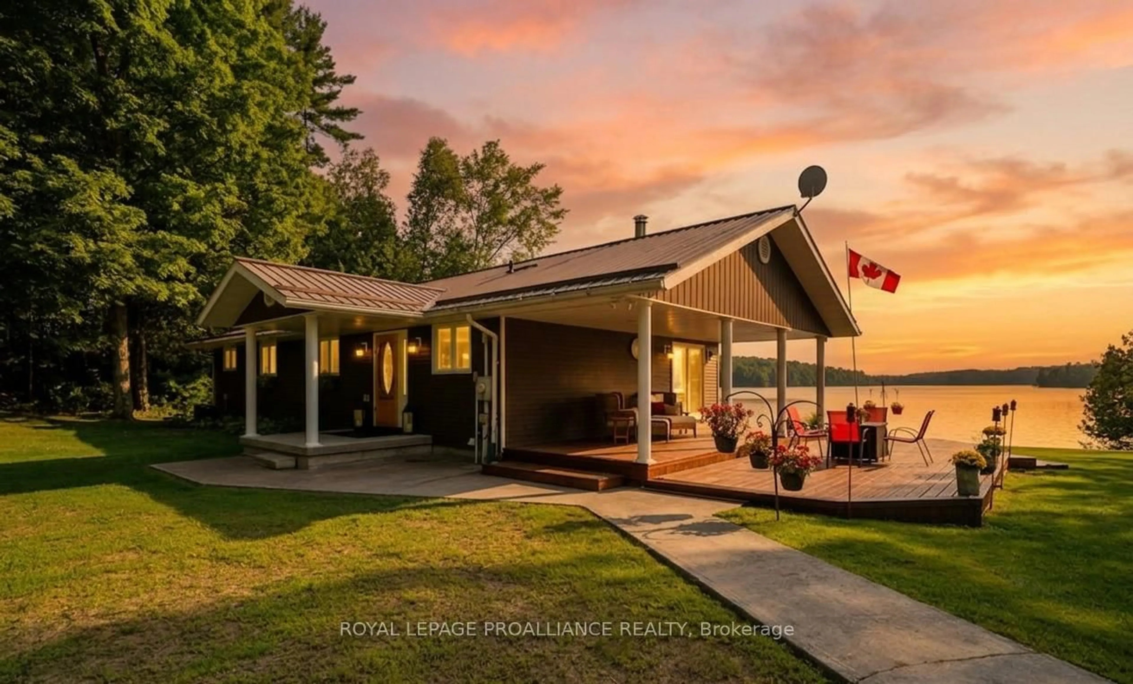 Patio, unknown for 1049 Perry Lane, Cloyne Ontario K0H 1K0