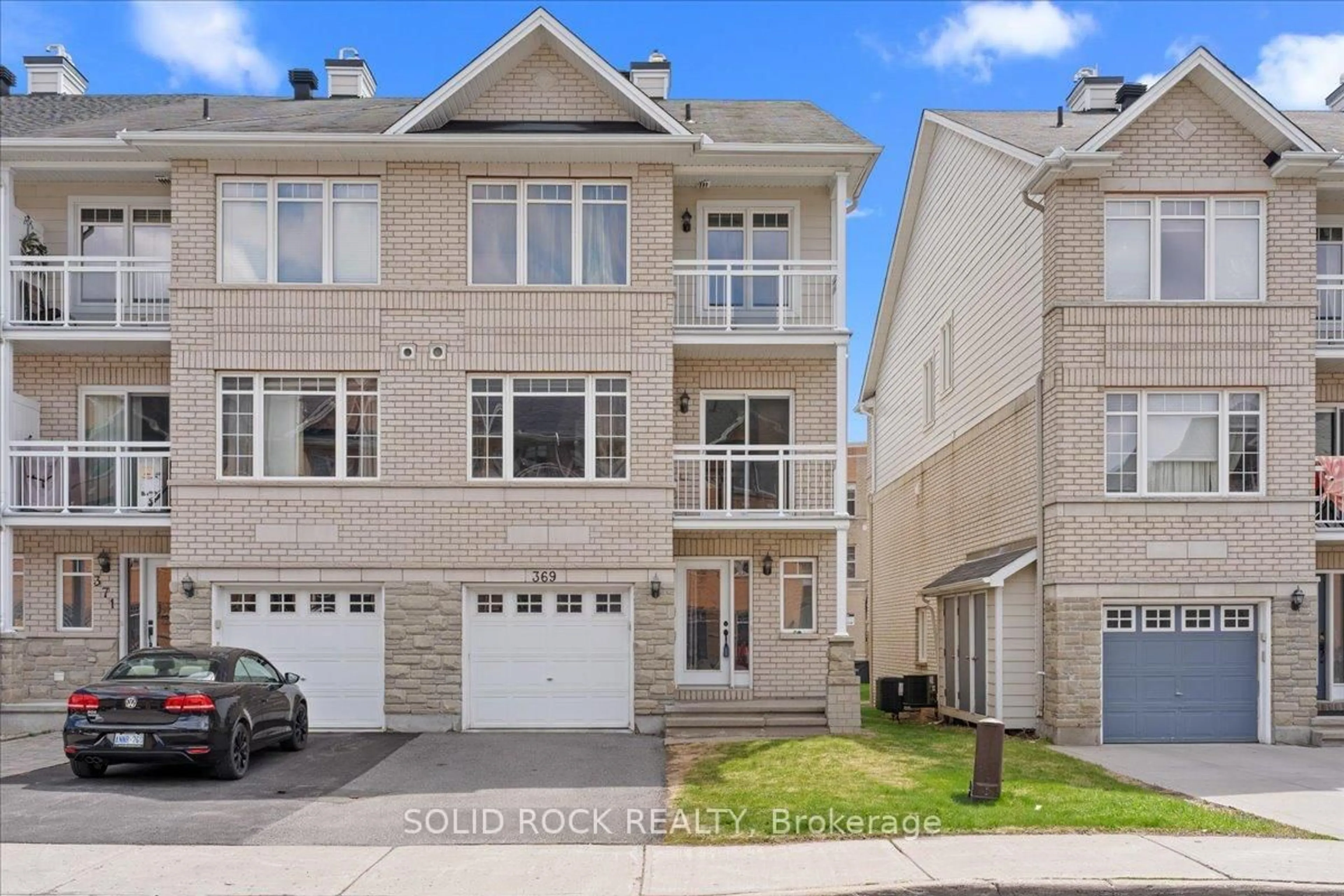 Unknown for 369 Citiplace Dr, Ottawa Ontario K2E 0A7