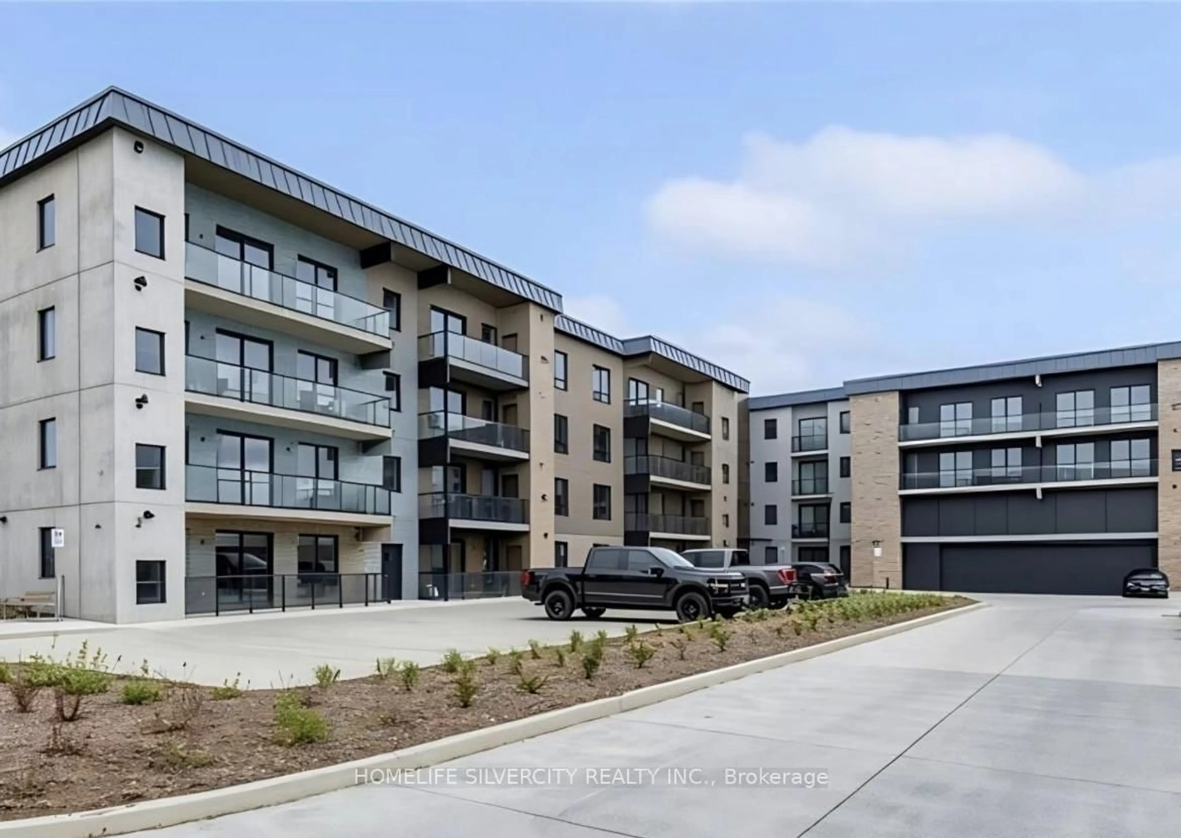 A pic from outside/outdoor area/front of a property/back of a property/a pic from drone, unknown for 7459 A kalar Rd, Niagara Falls Ontario L2H 3W6