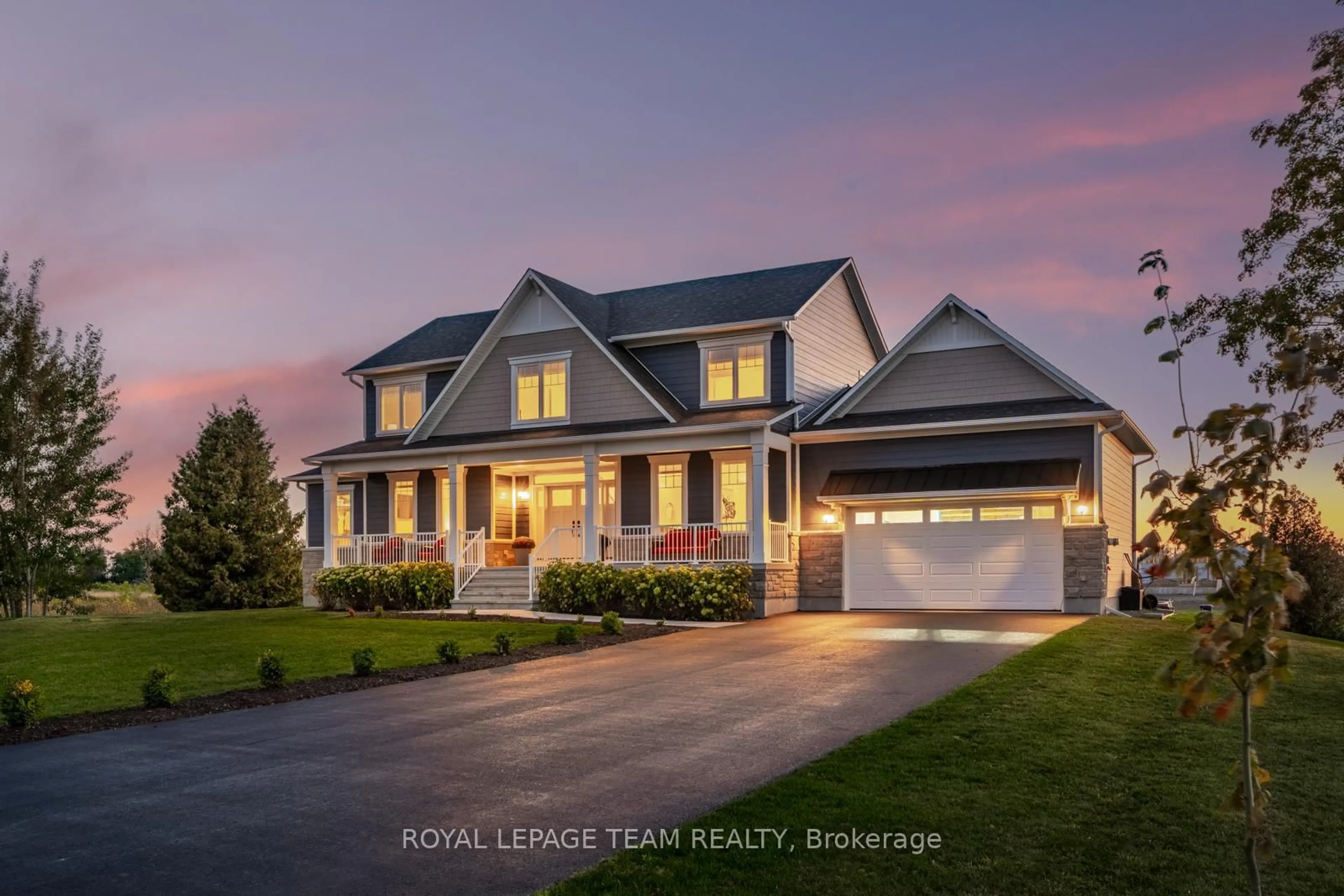 Home with vinyl exterior material, street for 226 Kaswit Dr, Carleton Place Ontario K7C 0C4