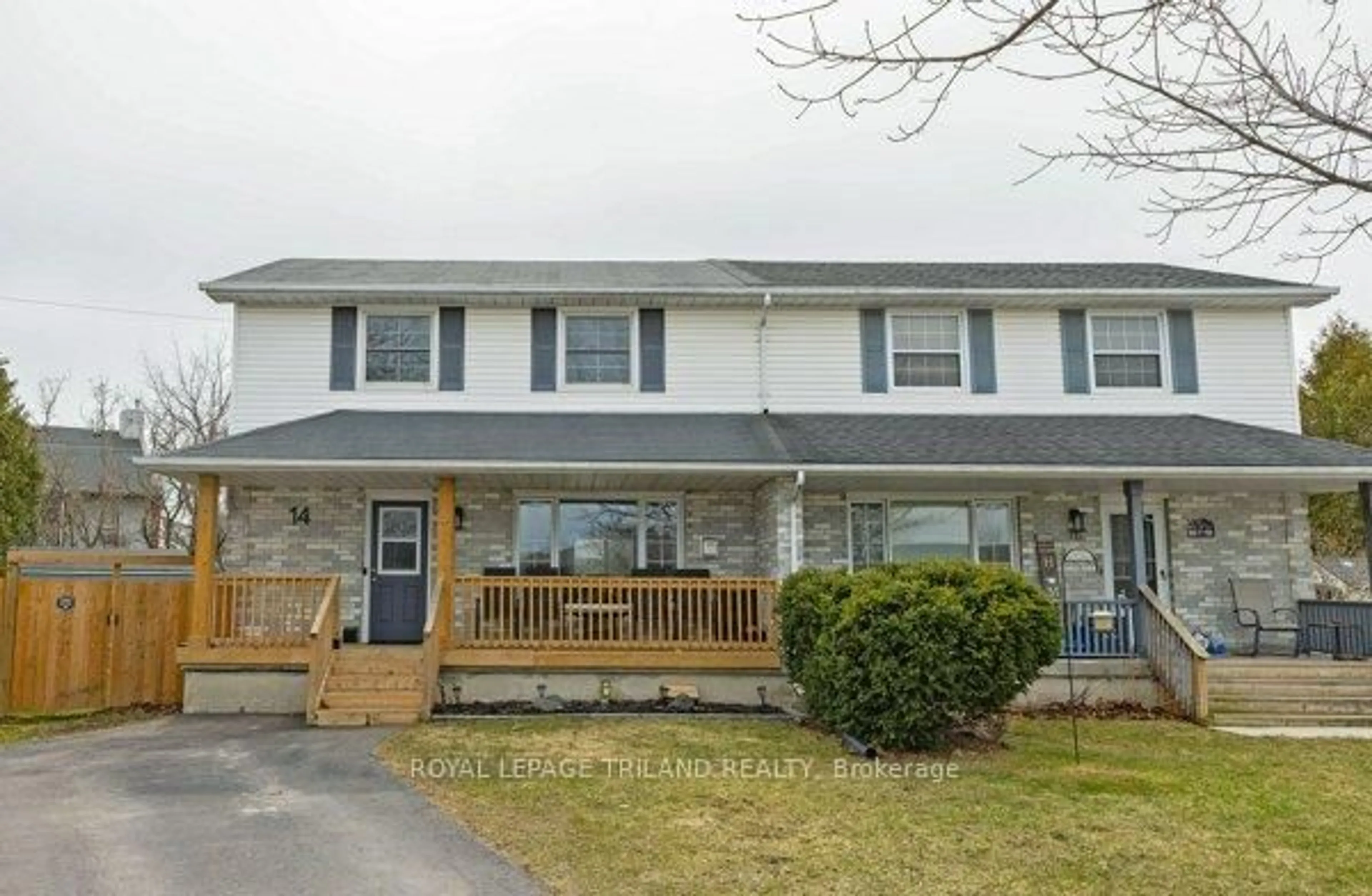 Home with vinyl exterior material, street for 14 Sanders Crt, St. Thomas Ontario N5P 4J9
