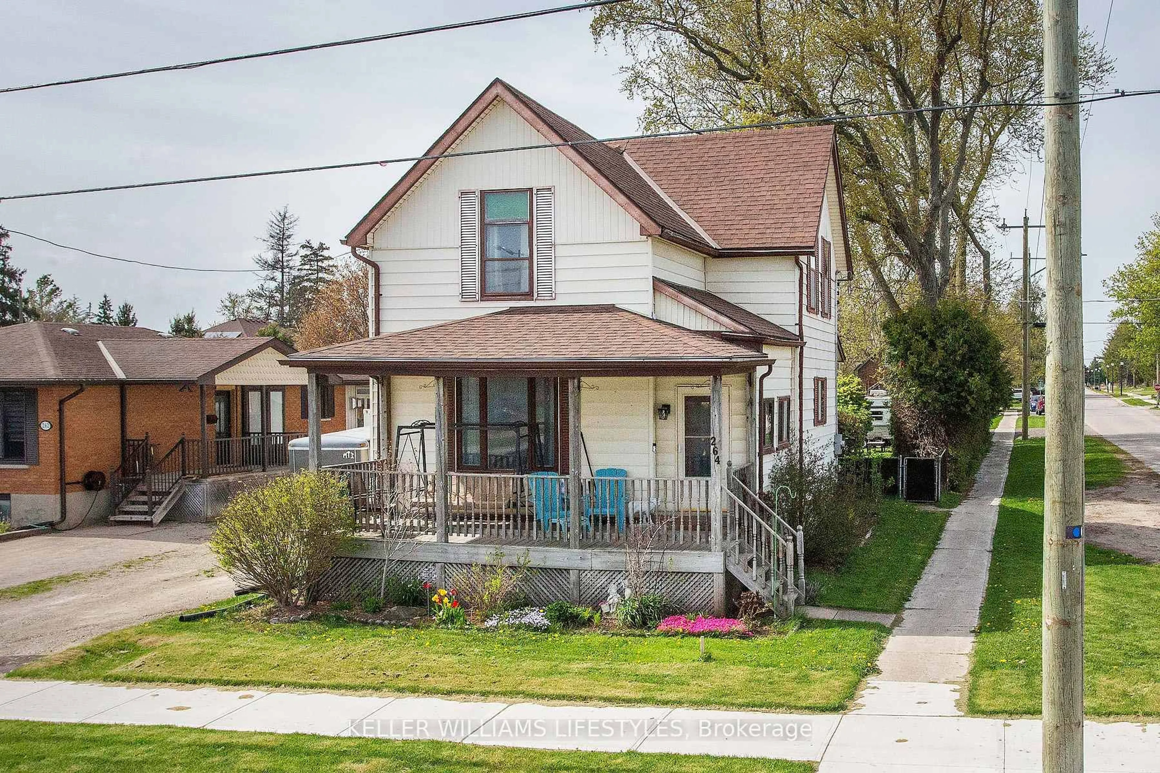 Unknown for 264 Upper Queen St, Thames Centre Ontario N0M 2P0